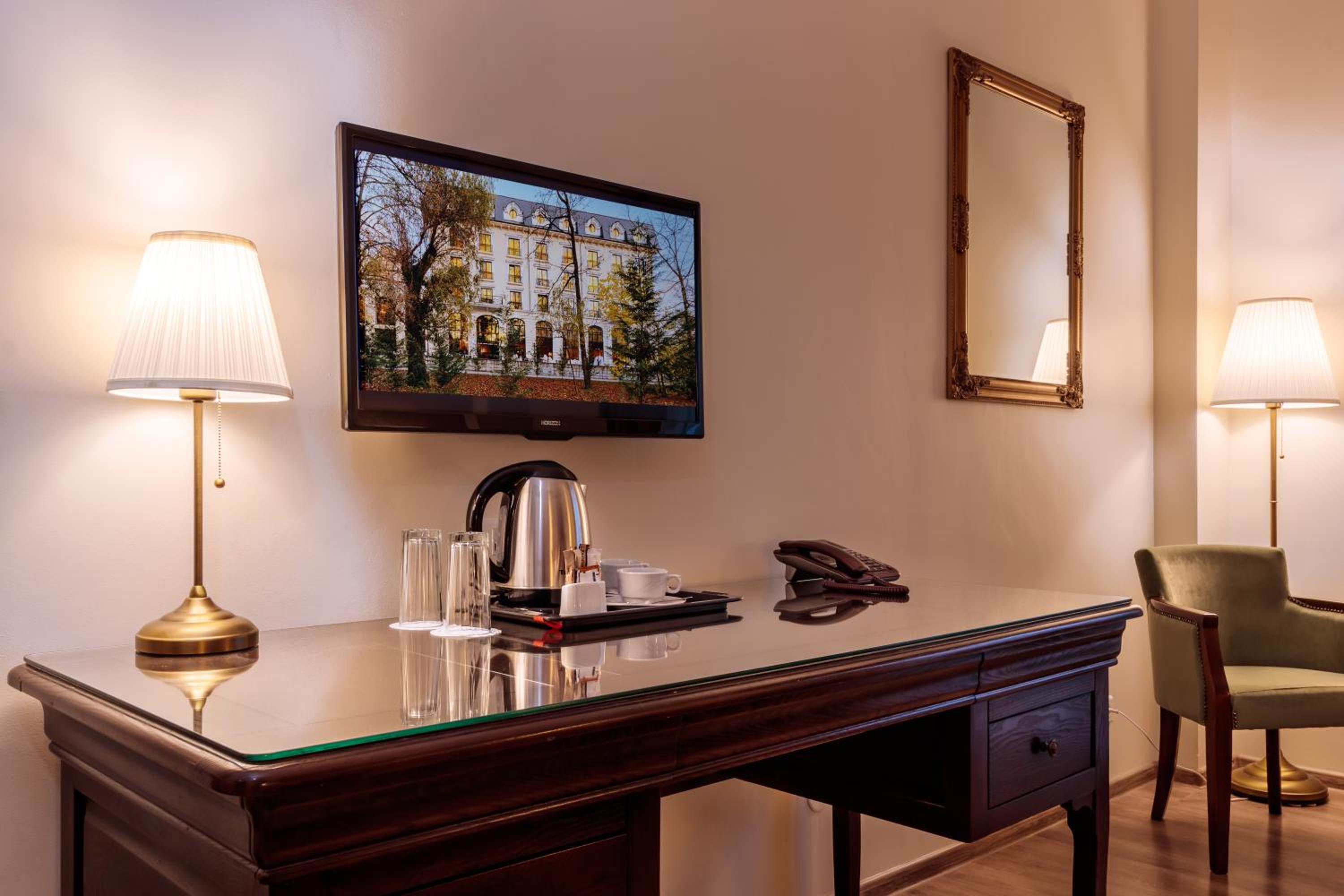Double or Twin Room photo 3