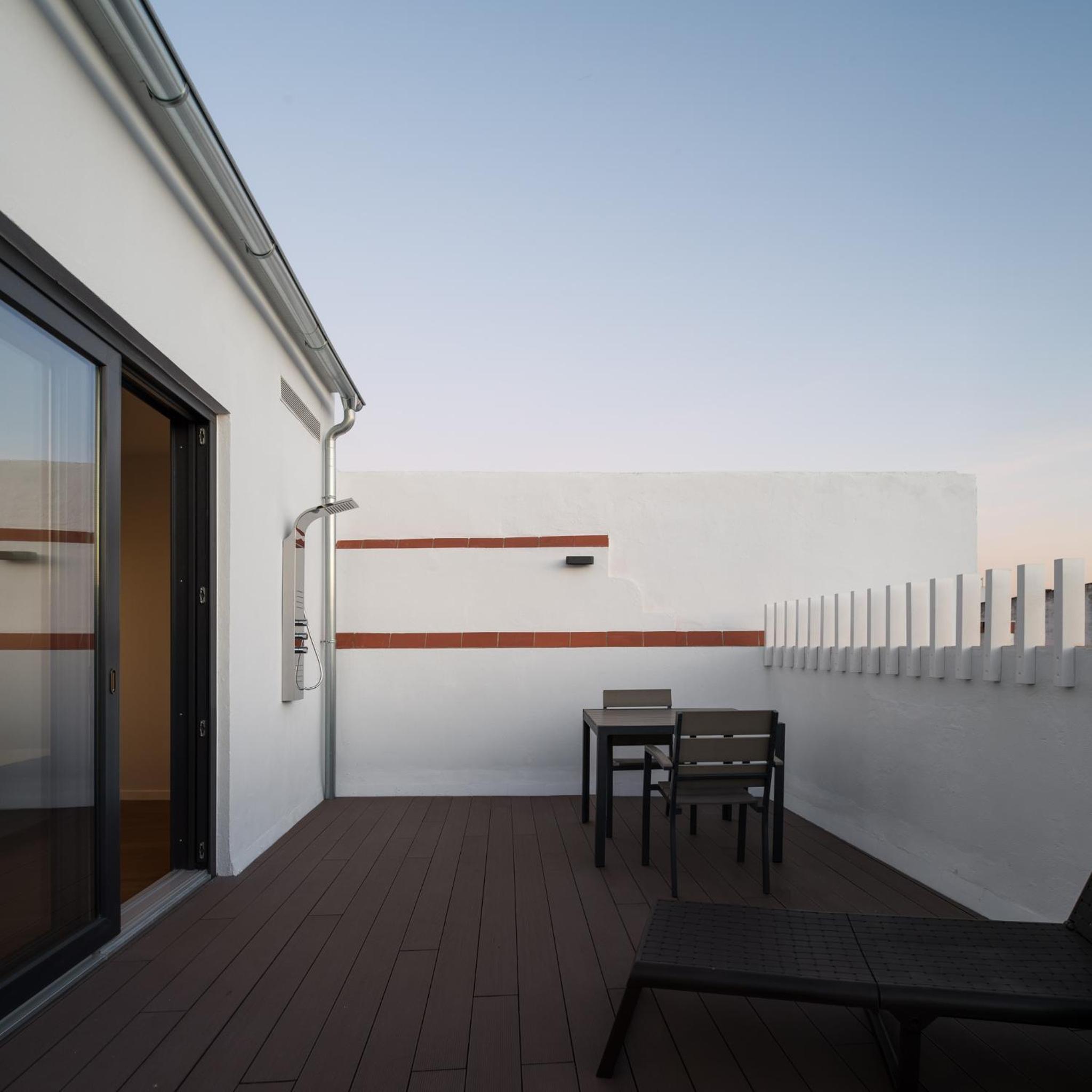 Penthouse with terrace photo 2