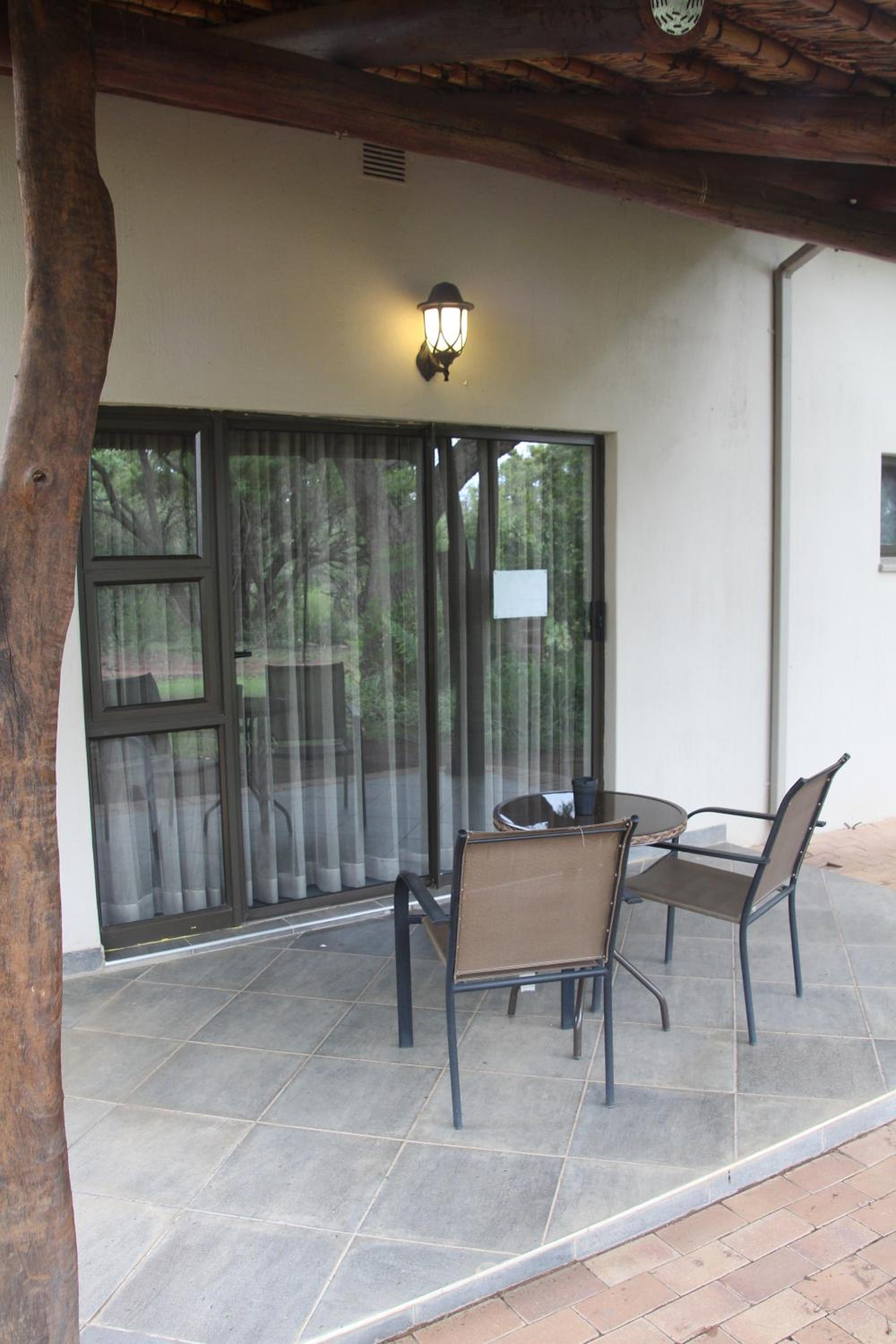 Double Room with Patio photo 3