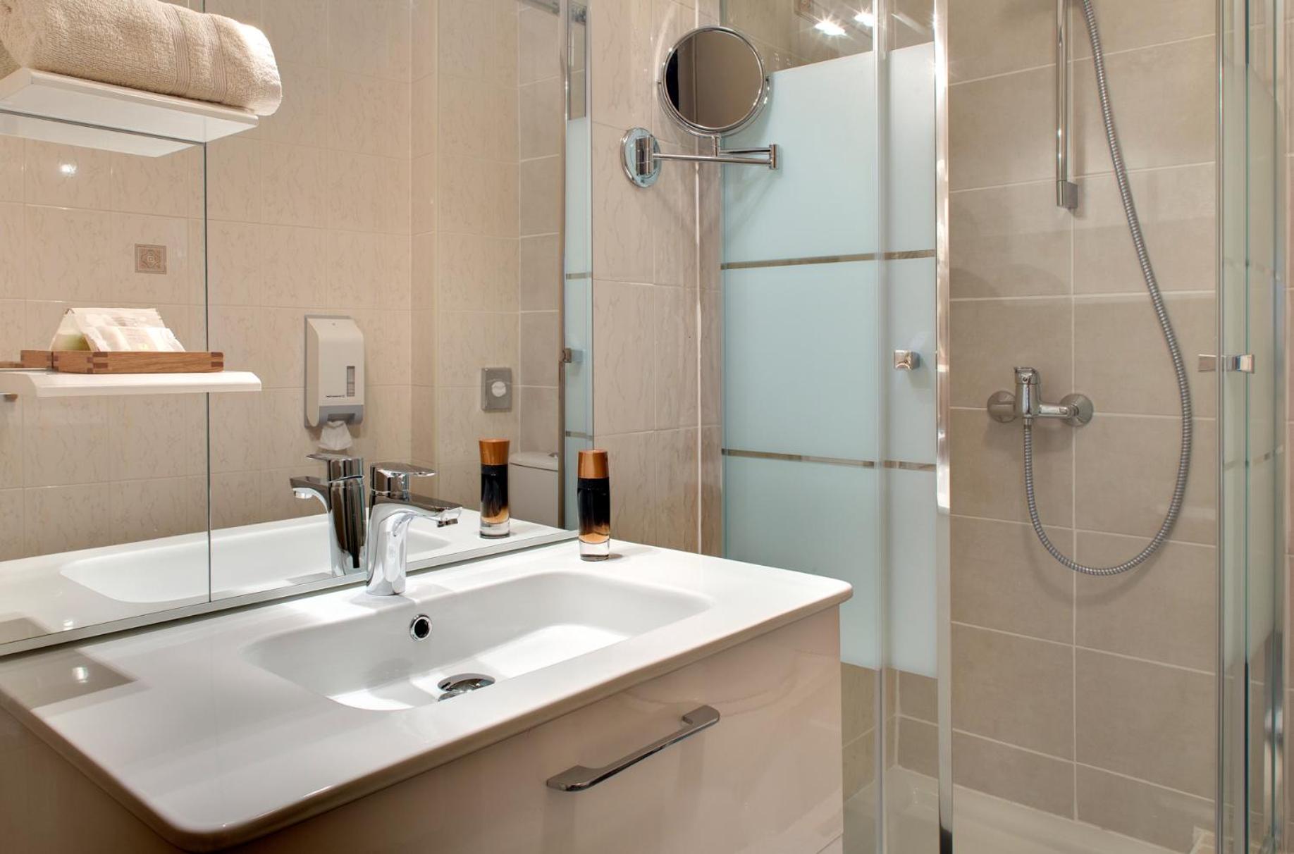 Privilege Triple Room (Double Bed and Extra Bed