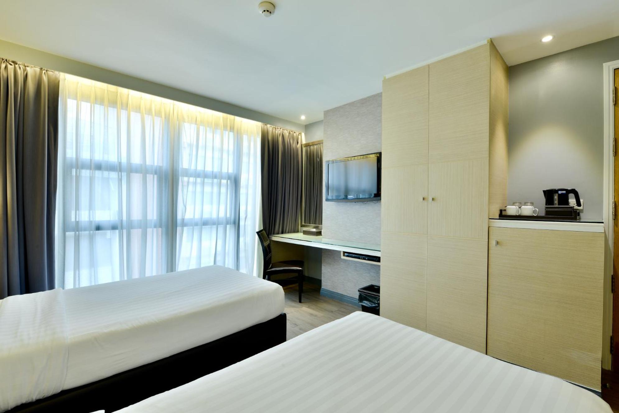 Deluxe Twin Room photo 2