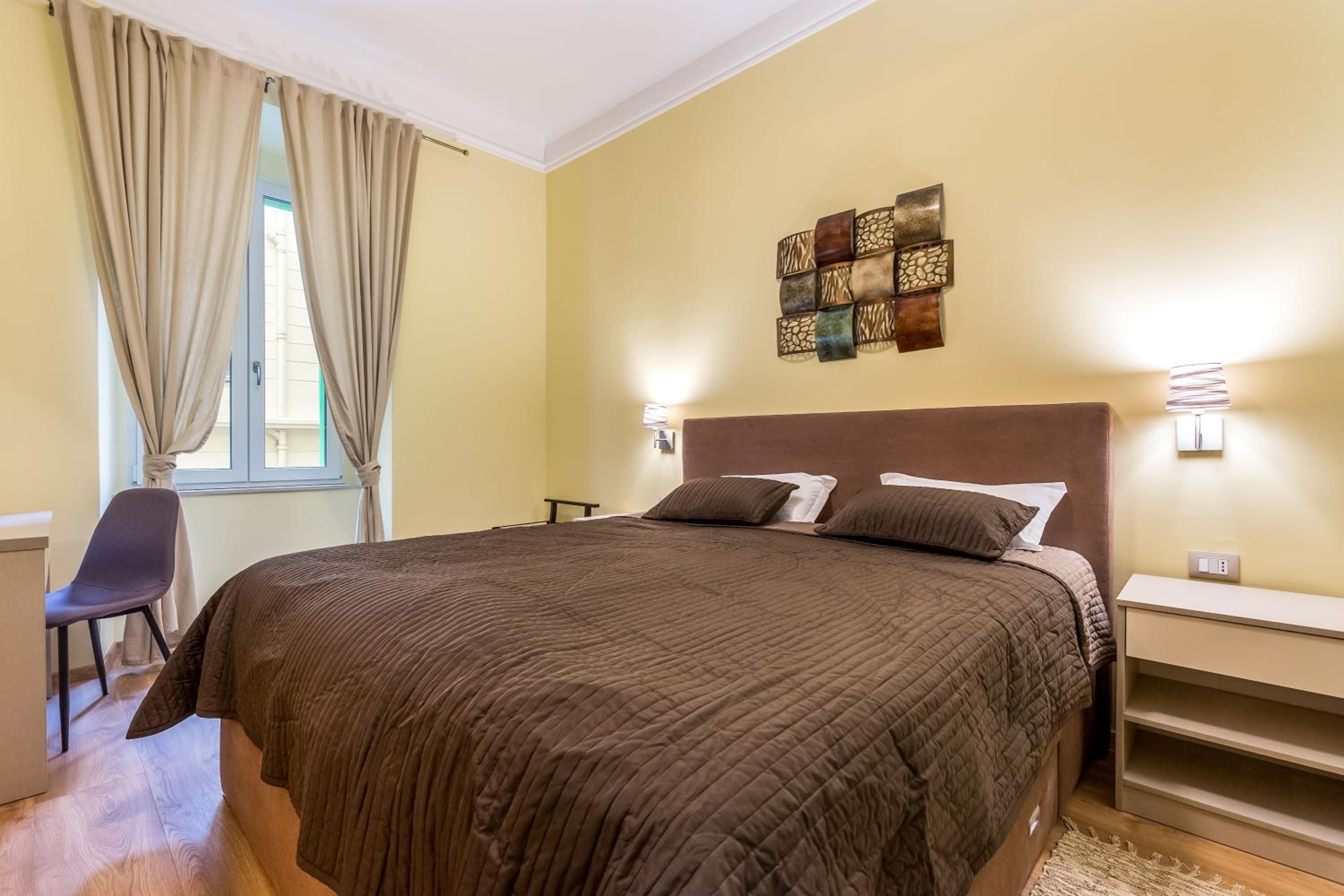 One-Bedroom Apartment - Photo 7