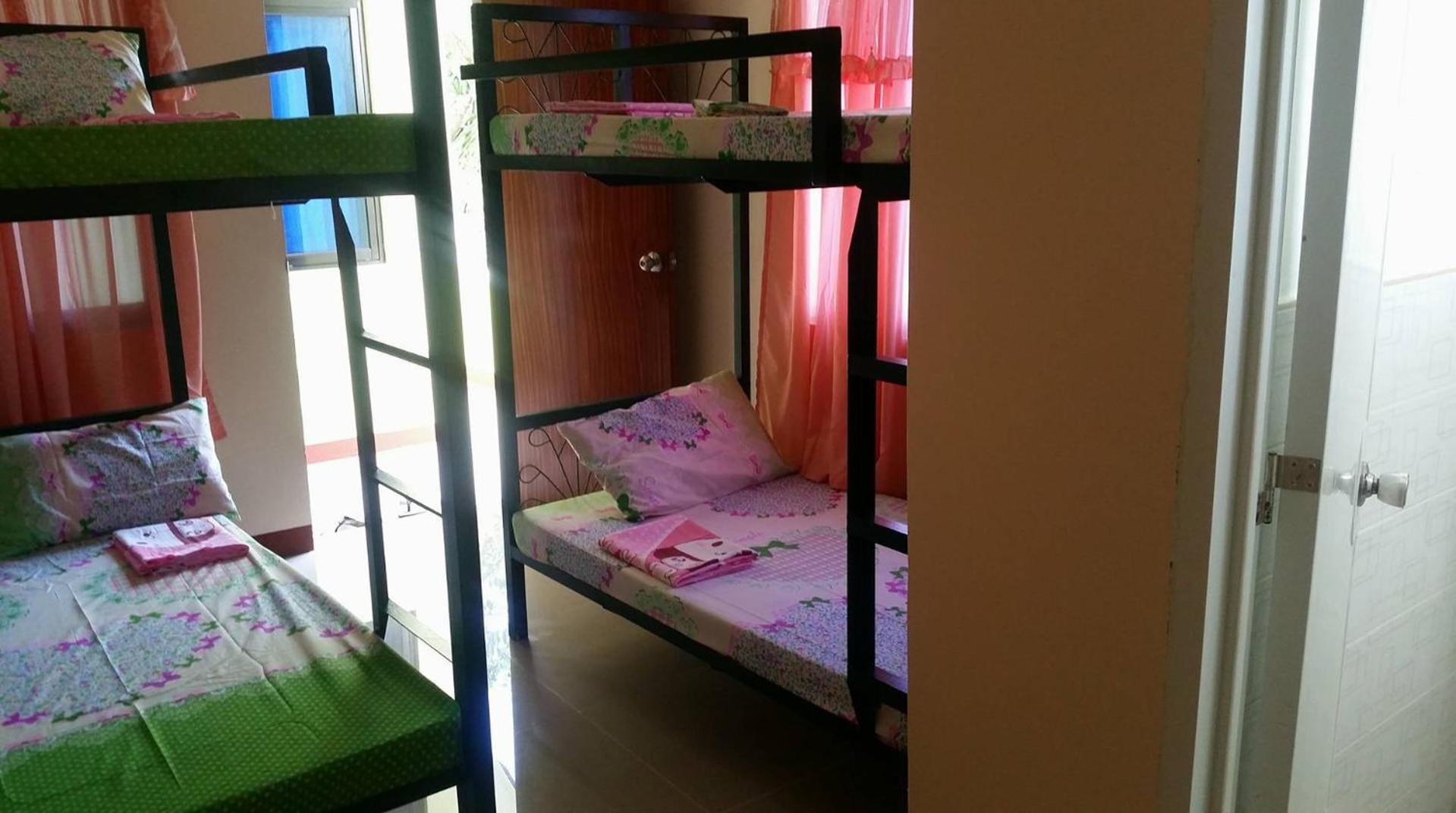 Bed in 6-Bed Mixed Dormitory Room photo 3