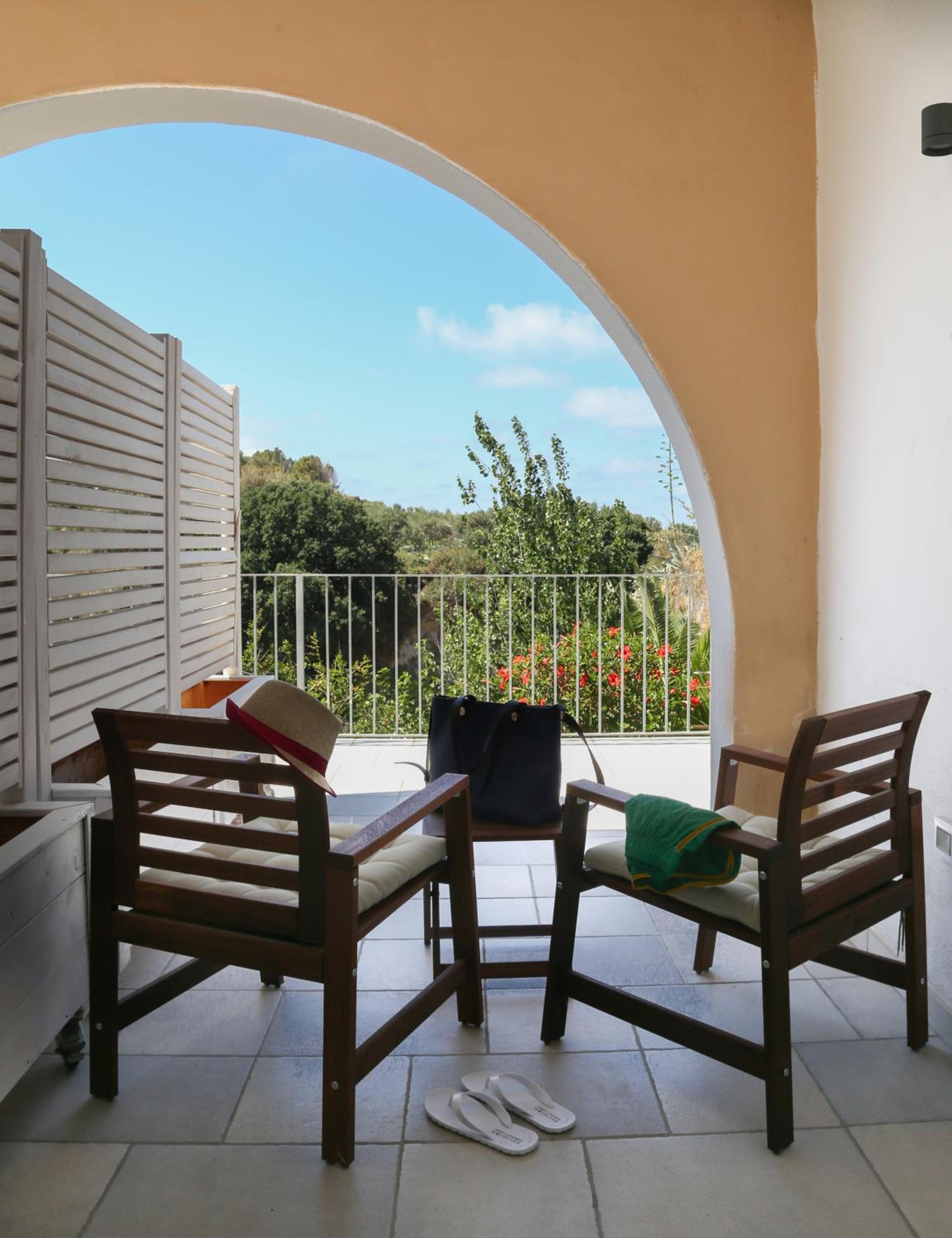 Superior Double Room with Side Sea View - Photo 7
