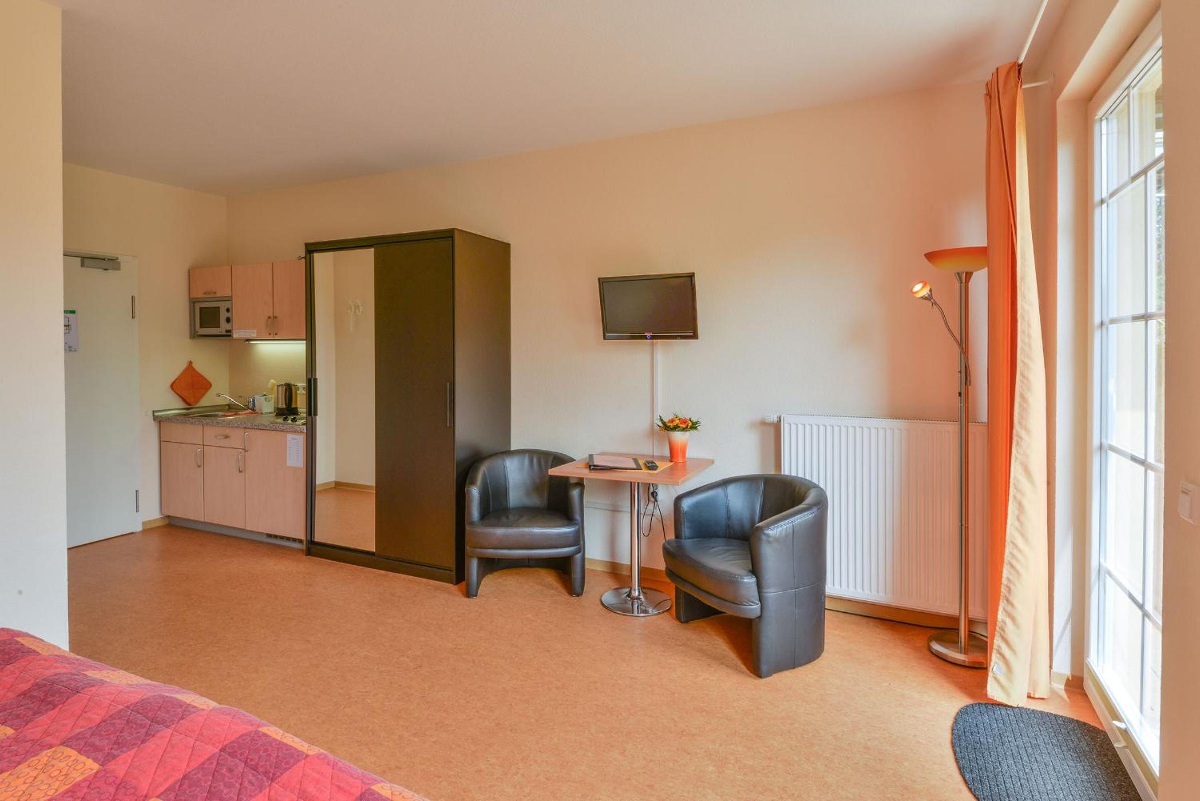 Double Room - Disability Access with Terrace and Kitchenette photo 2
