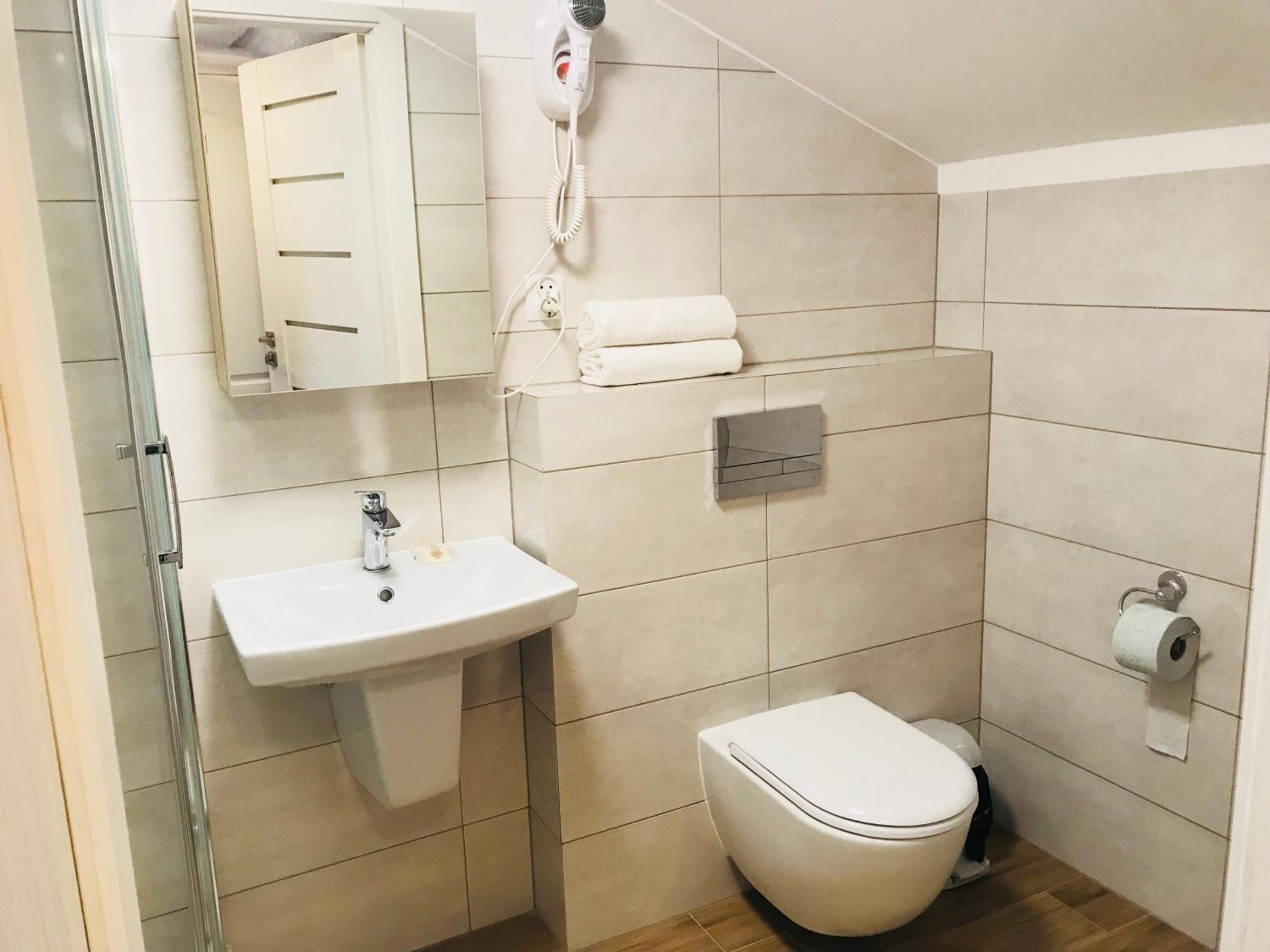 Double Room with Private Bathroom photo 3