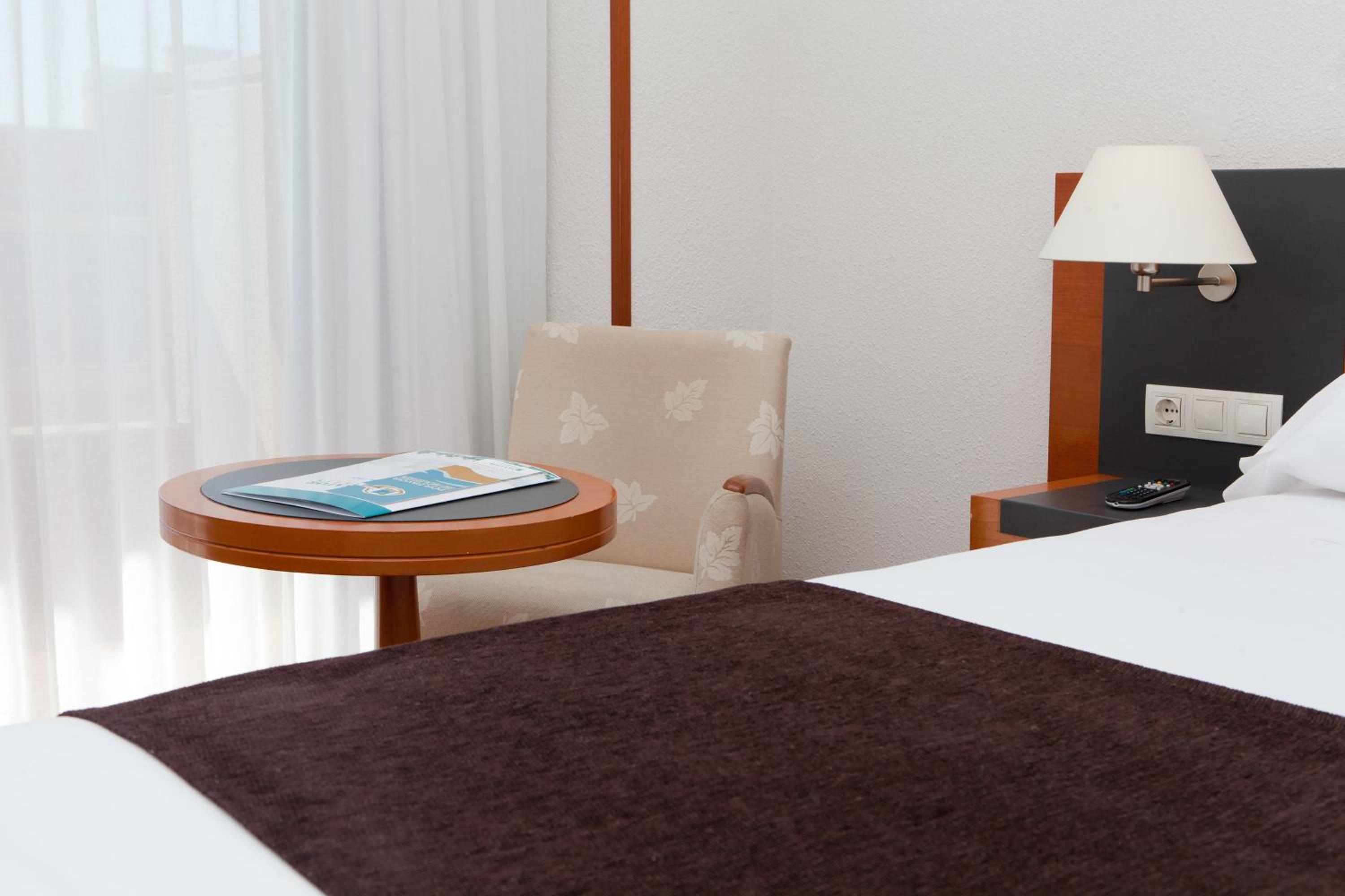 Double King Room - Photo 6