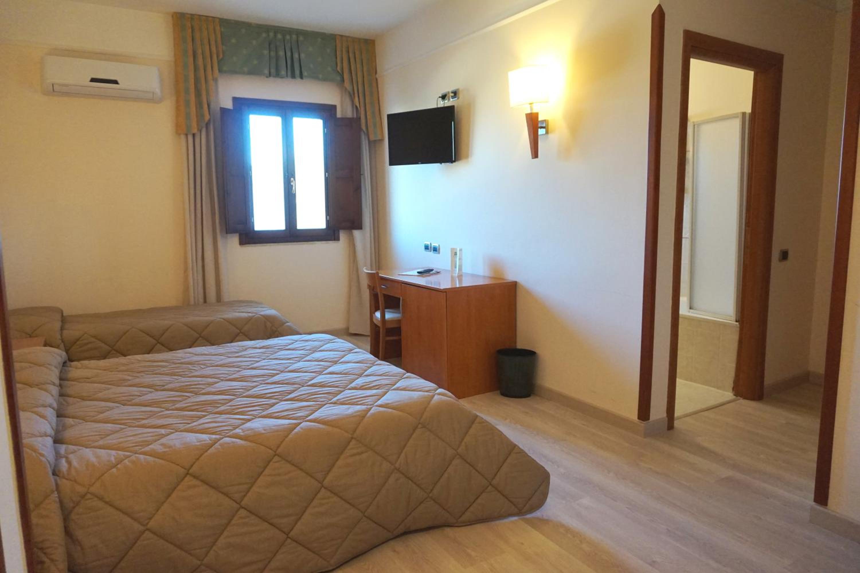 Triple Room - Photo 5