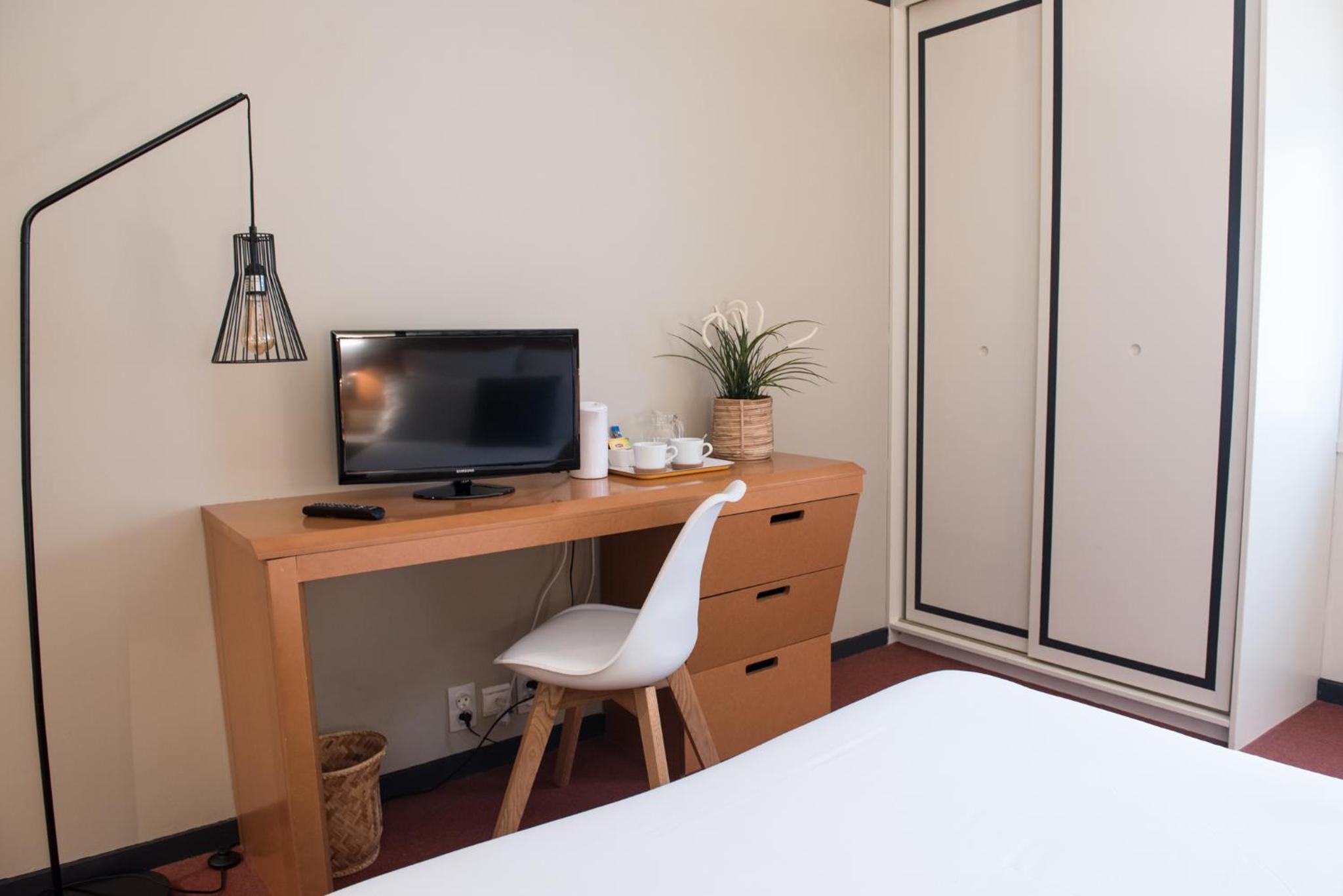 Double Room - Photo 2