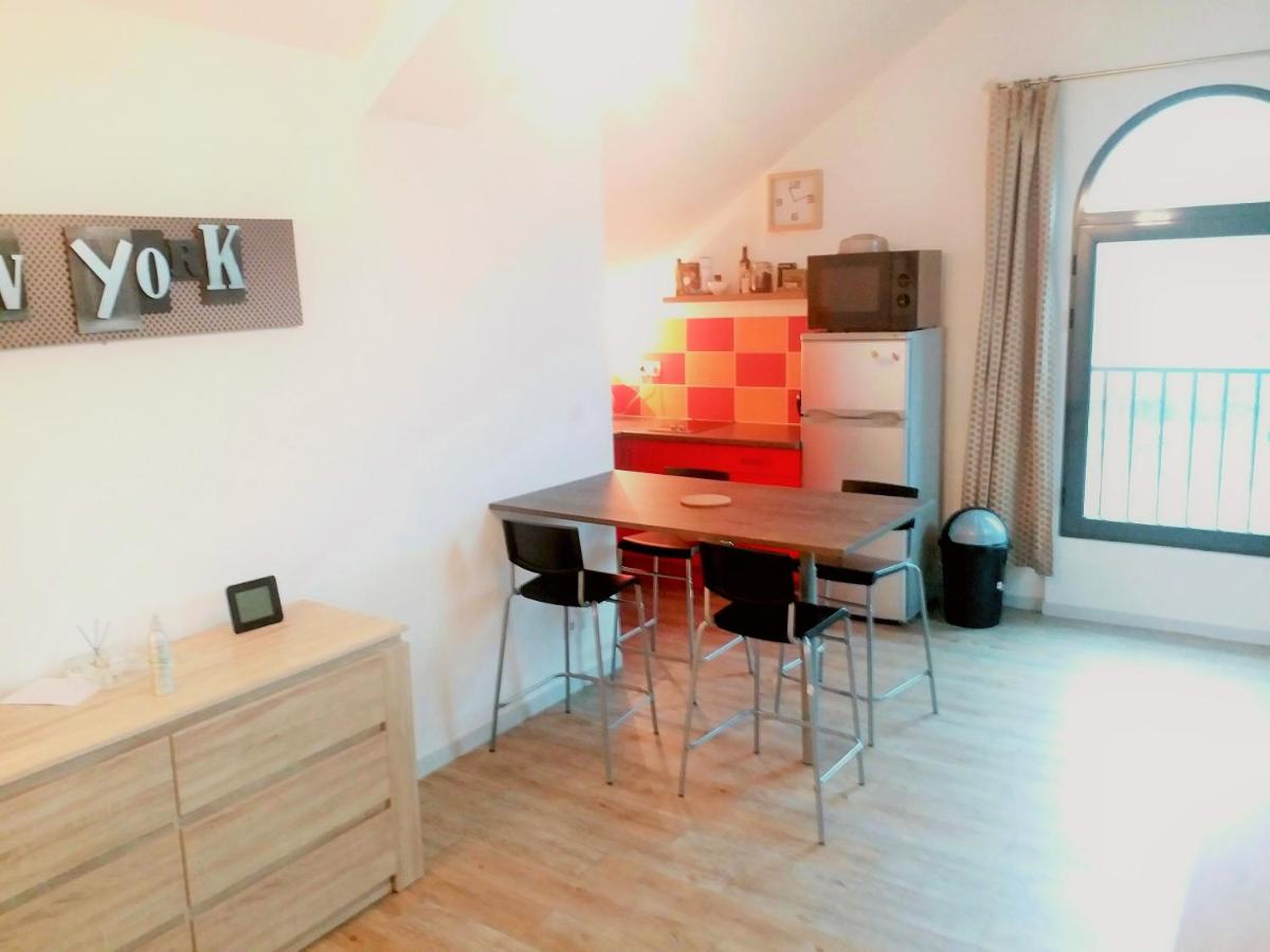 Apartment photo 2
