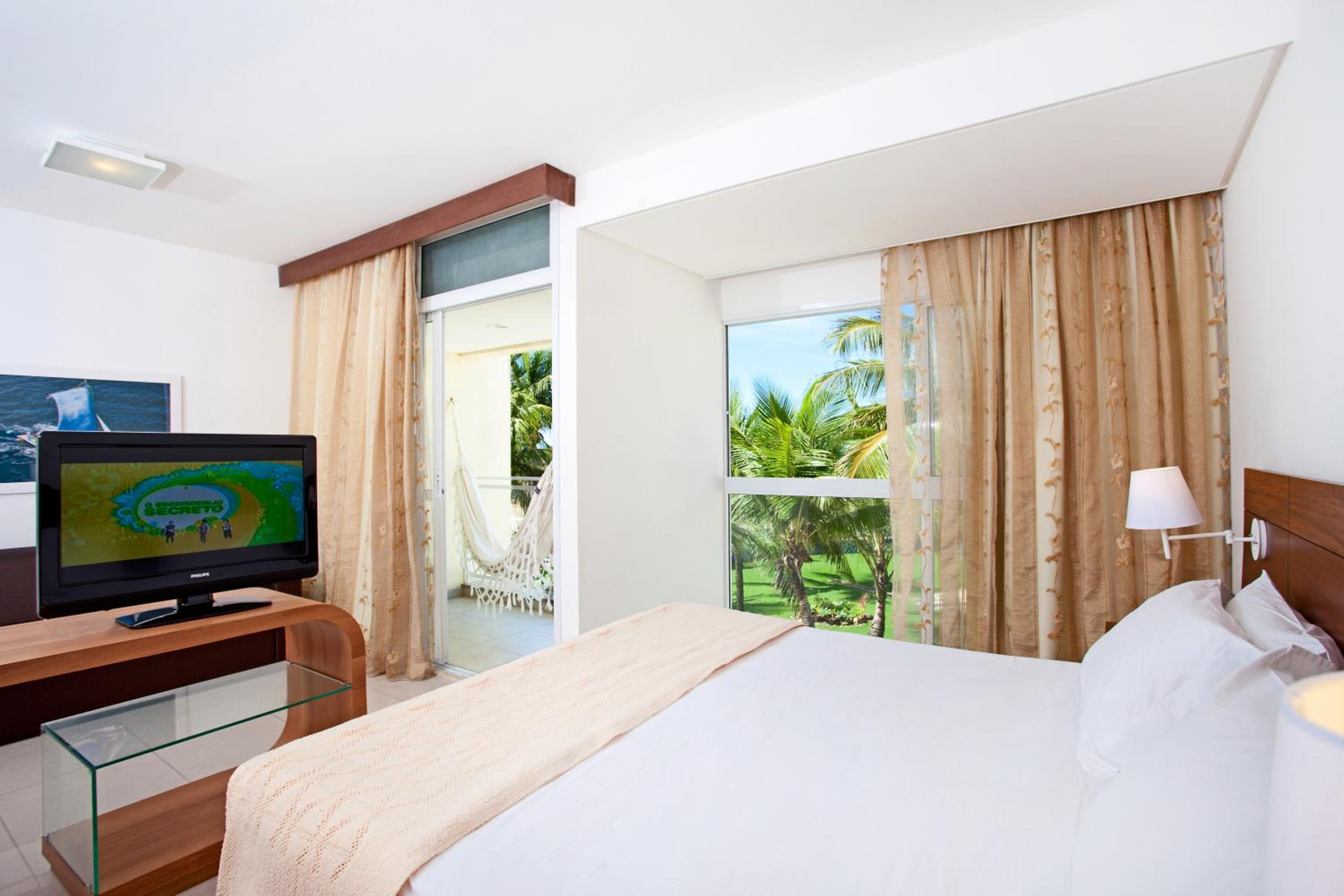 Superior Suite - Photo 14