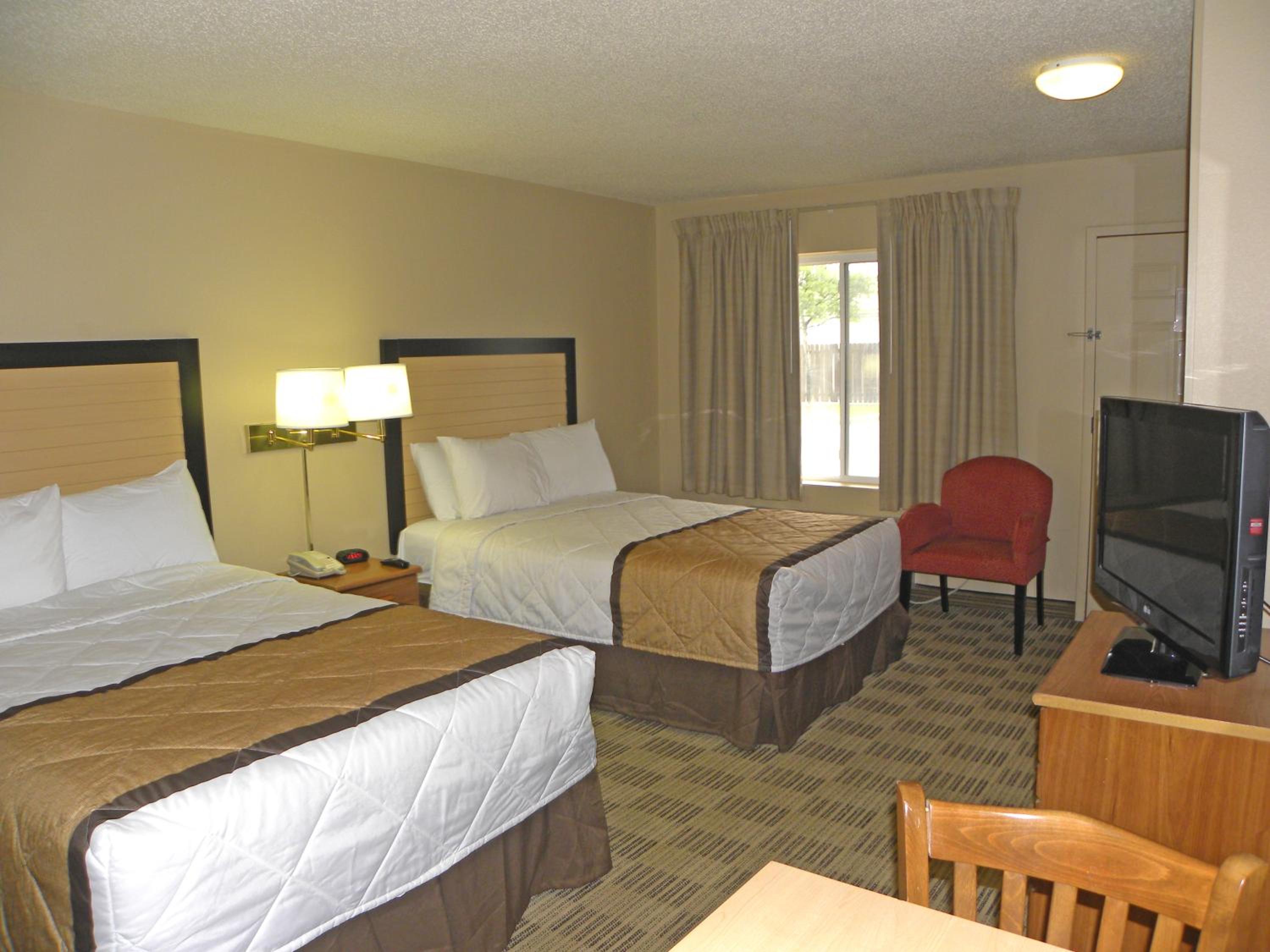 Studio with 2 Queen Beds - Non-Smoking - Photo 6
