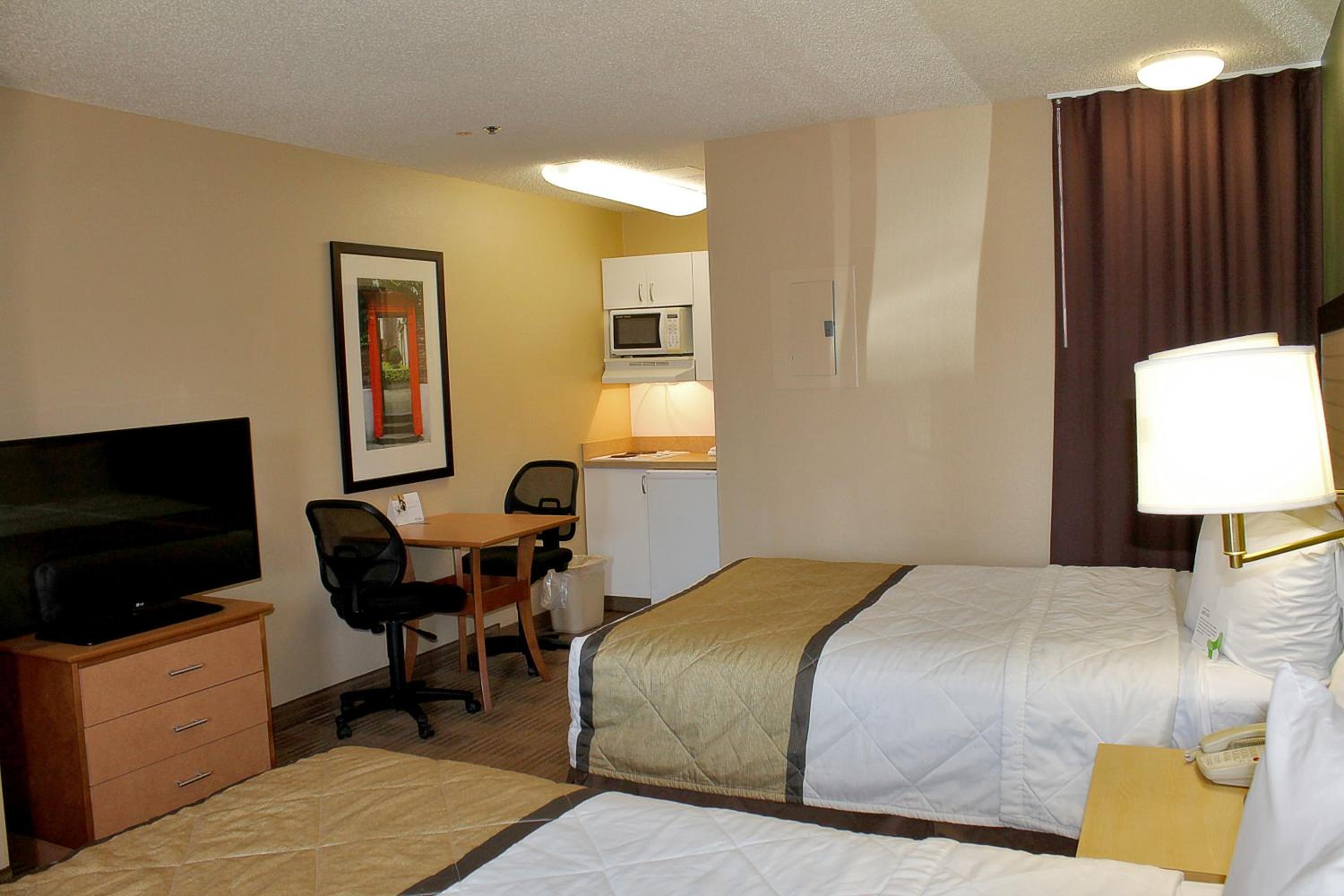 Studio with 2 Double Beds - Non-Smoking - Photo 2