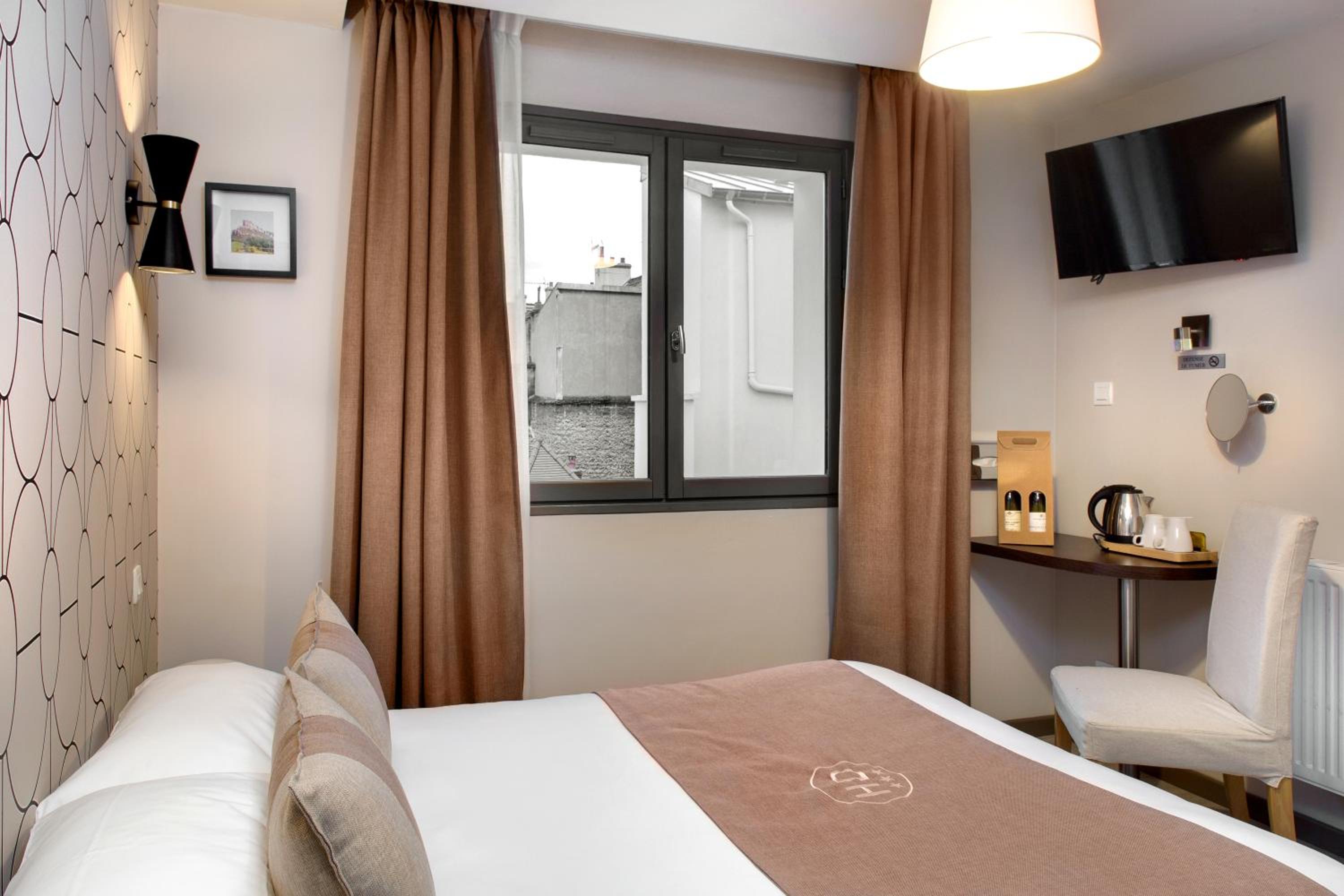 Small Double Room - Photo 4