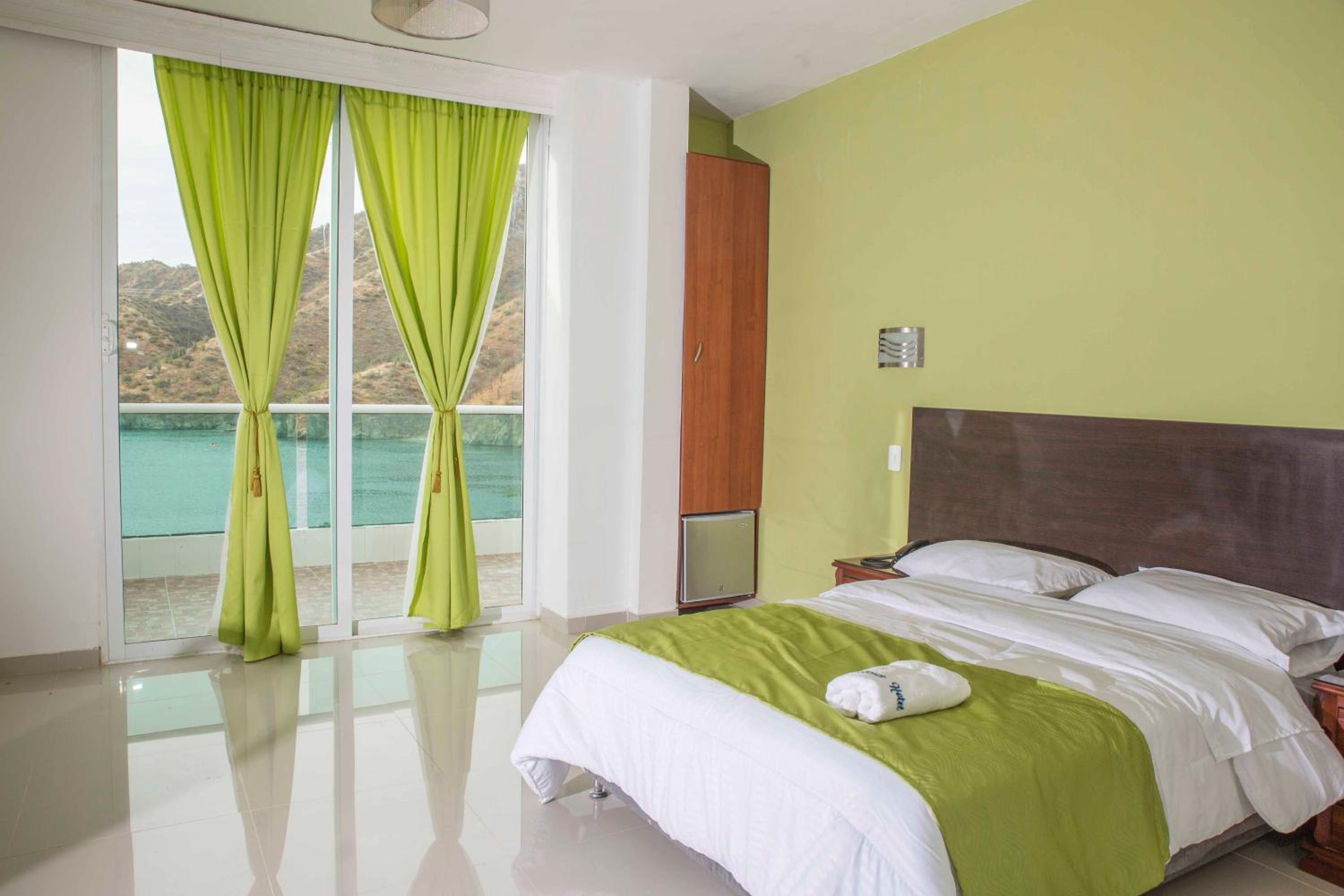 Deluxe Suite With Spa Bath