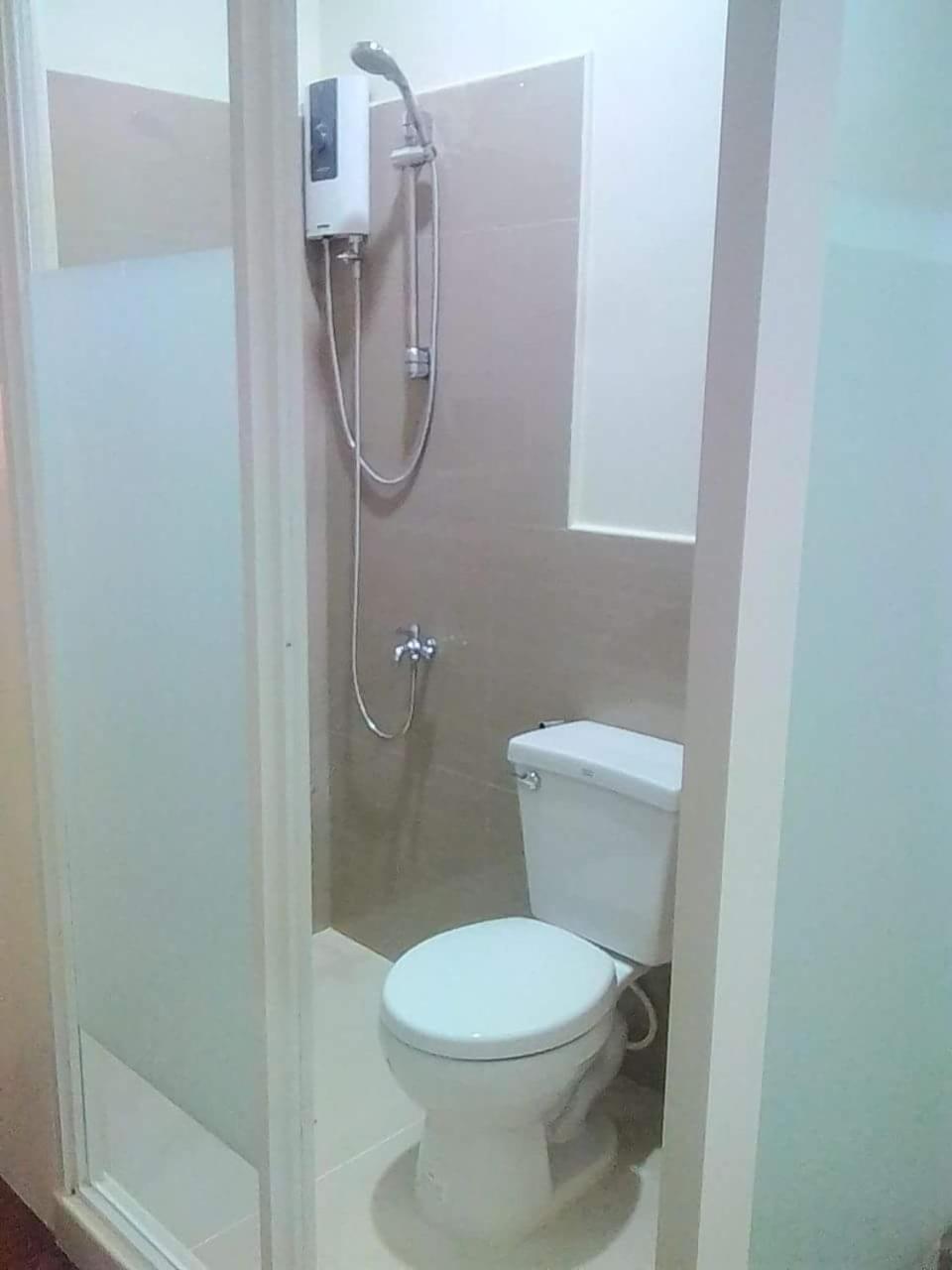  Standard Double Bedroom with Hot Shower - Photo 13