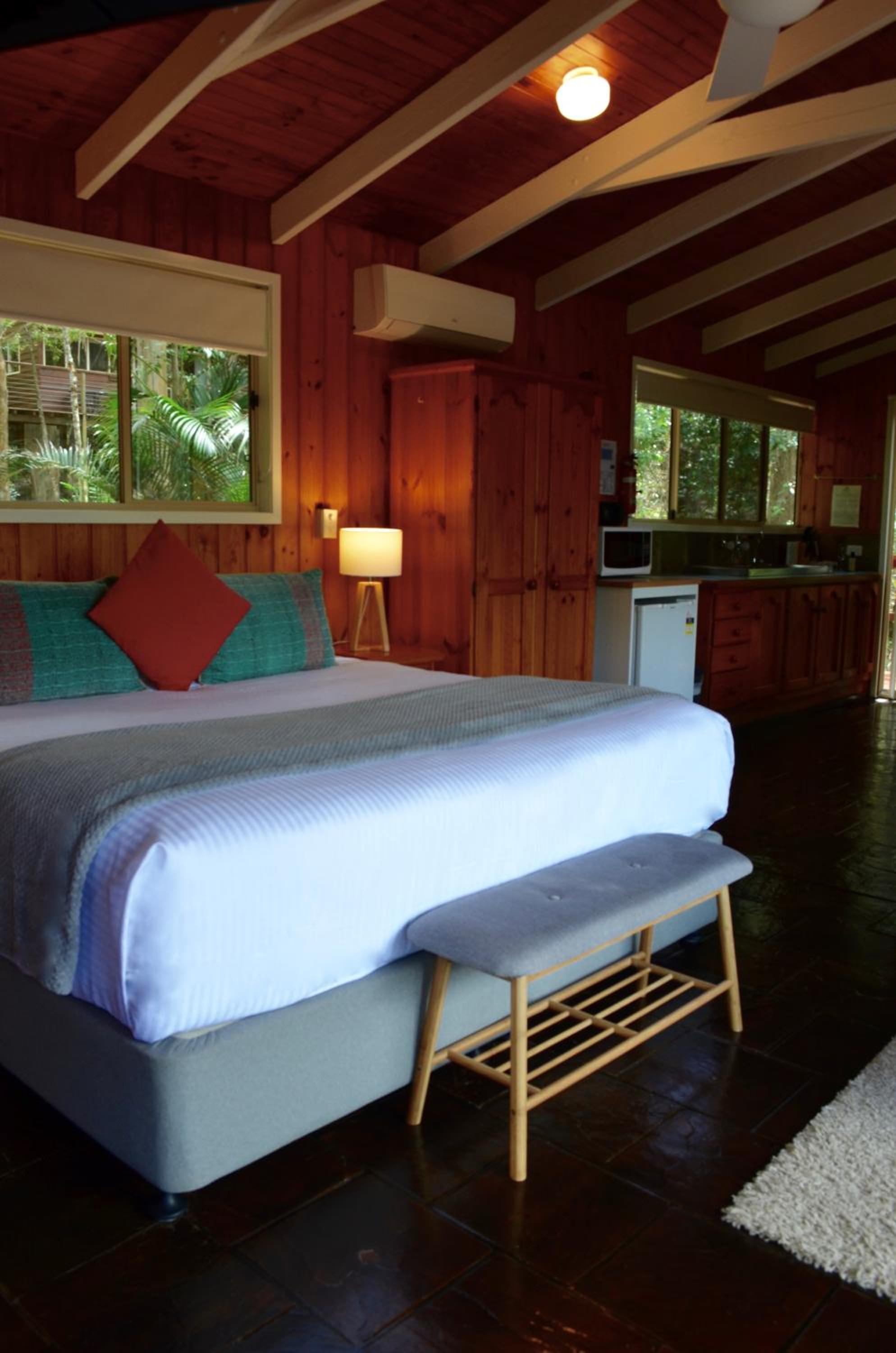 Treehouse - Photo 16