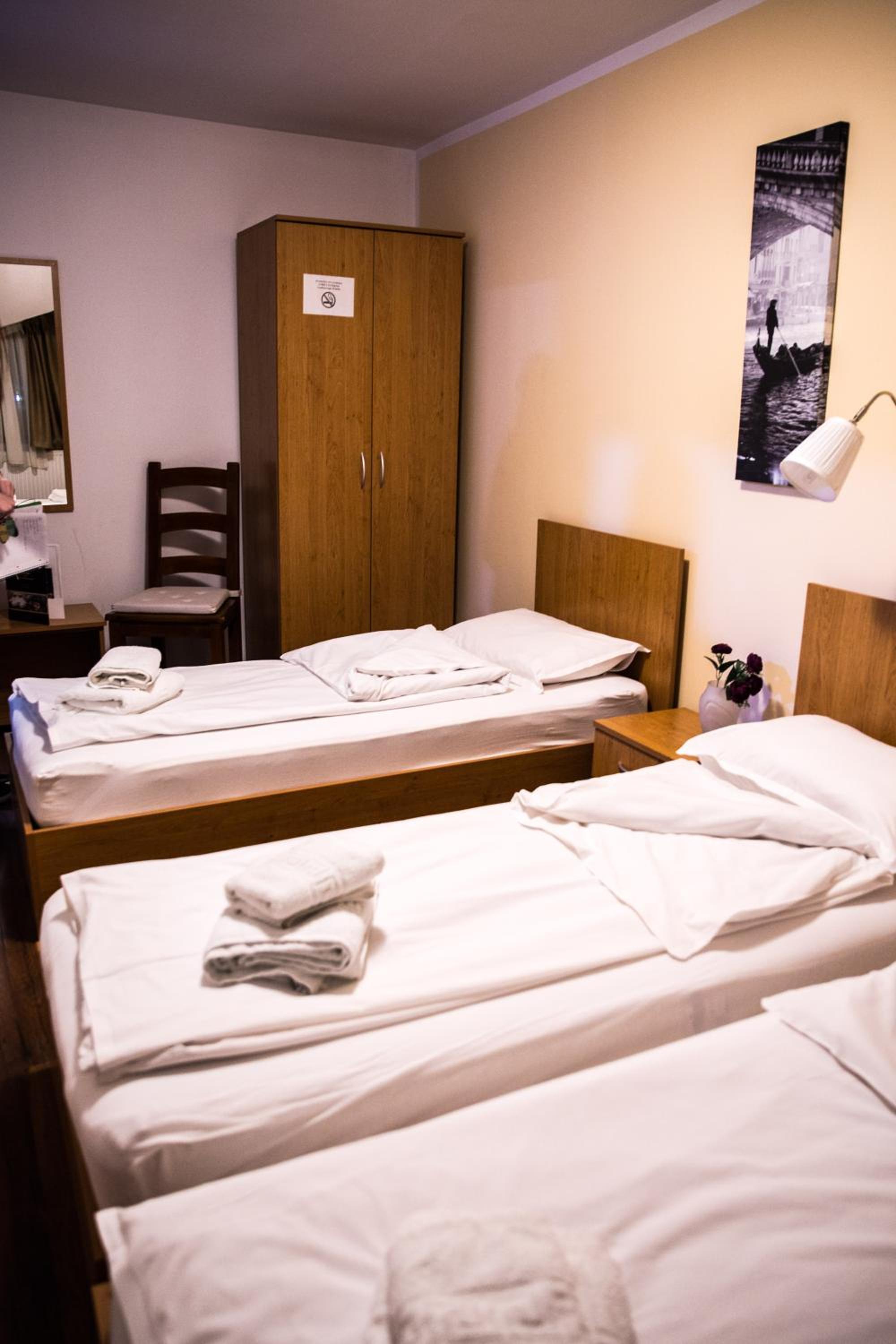Triple Room - Photo 1