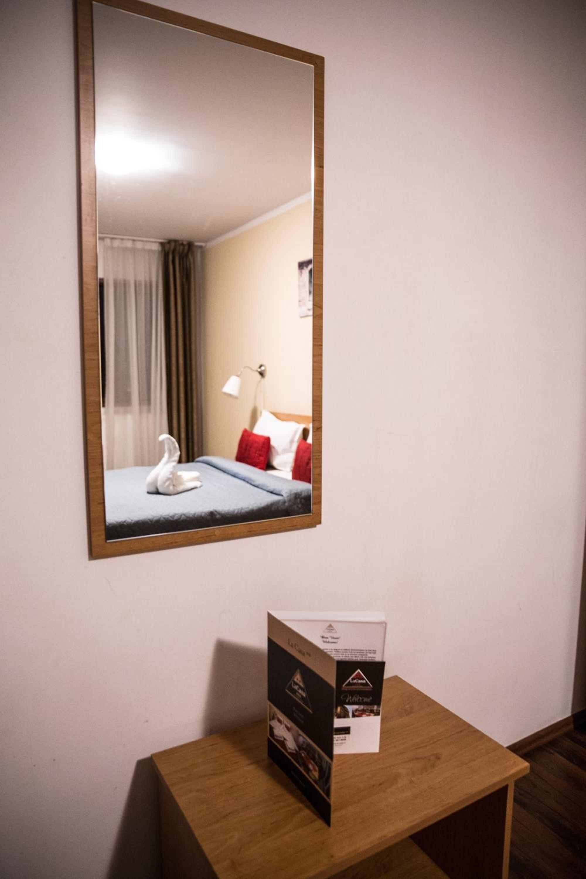Double Room - Photo 18