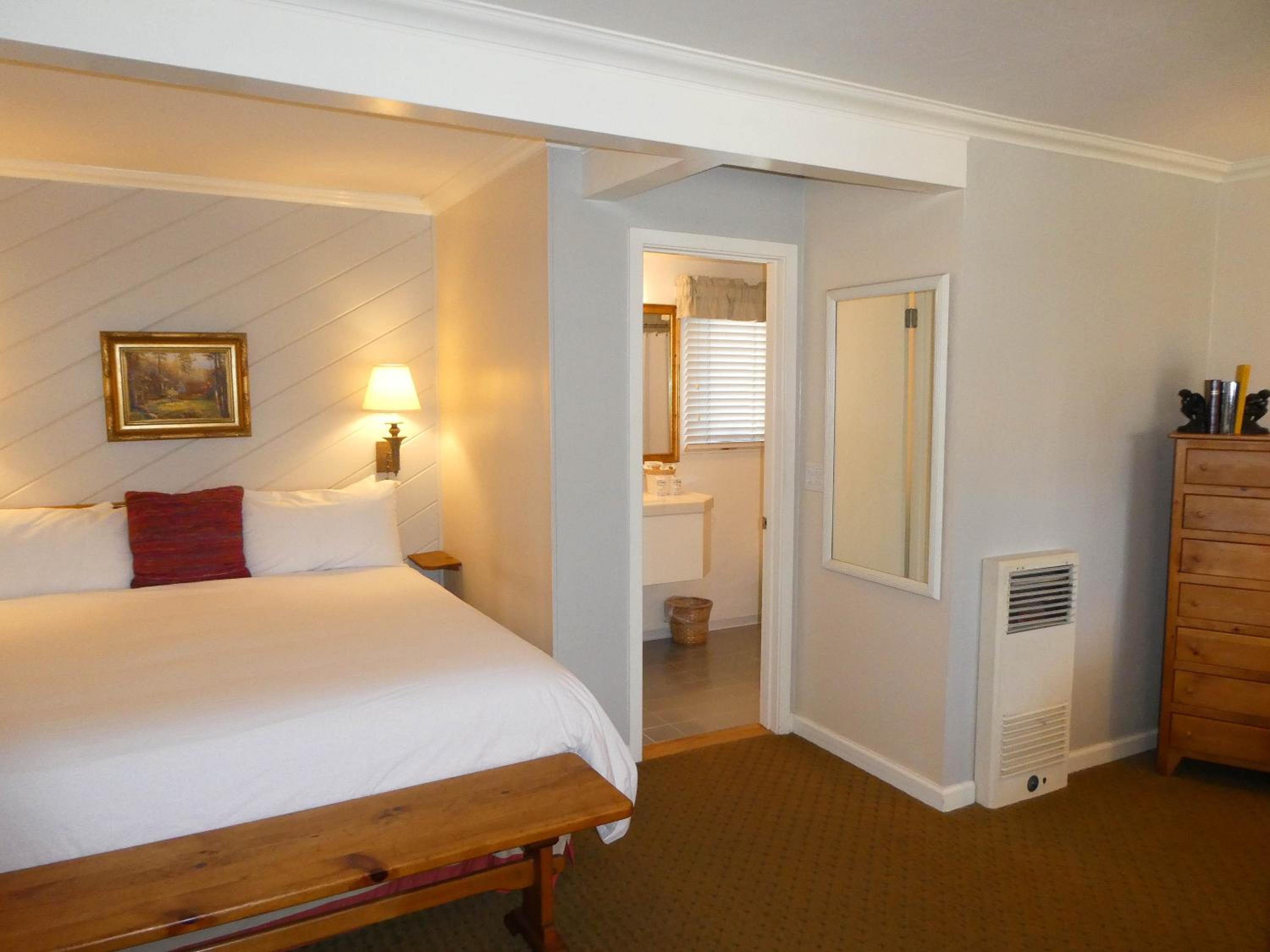 Eton Room with Parking photo 2