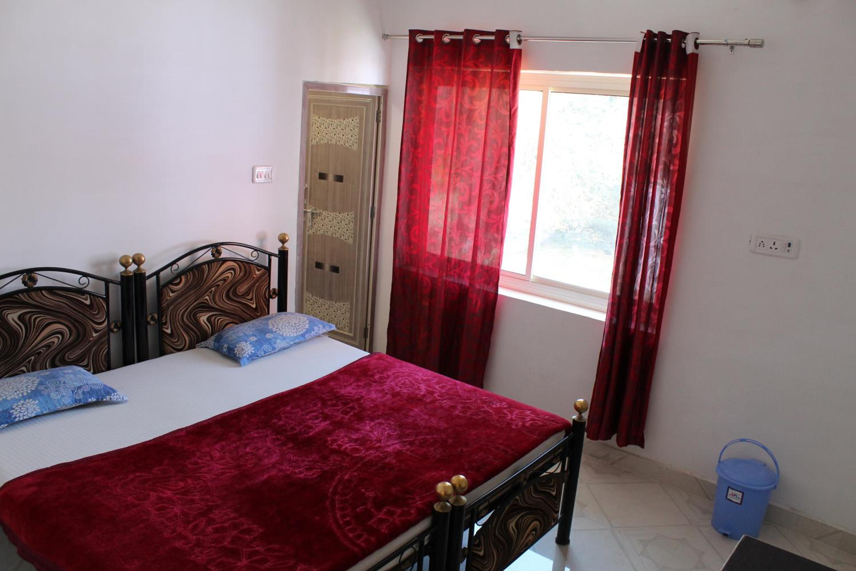 Standard Double Room photo 3