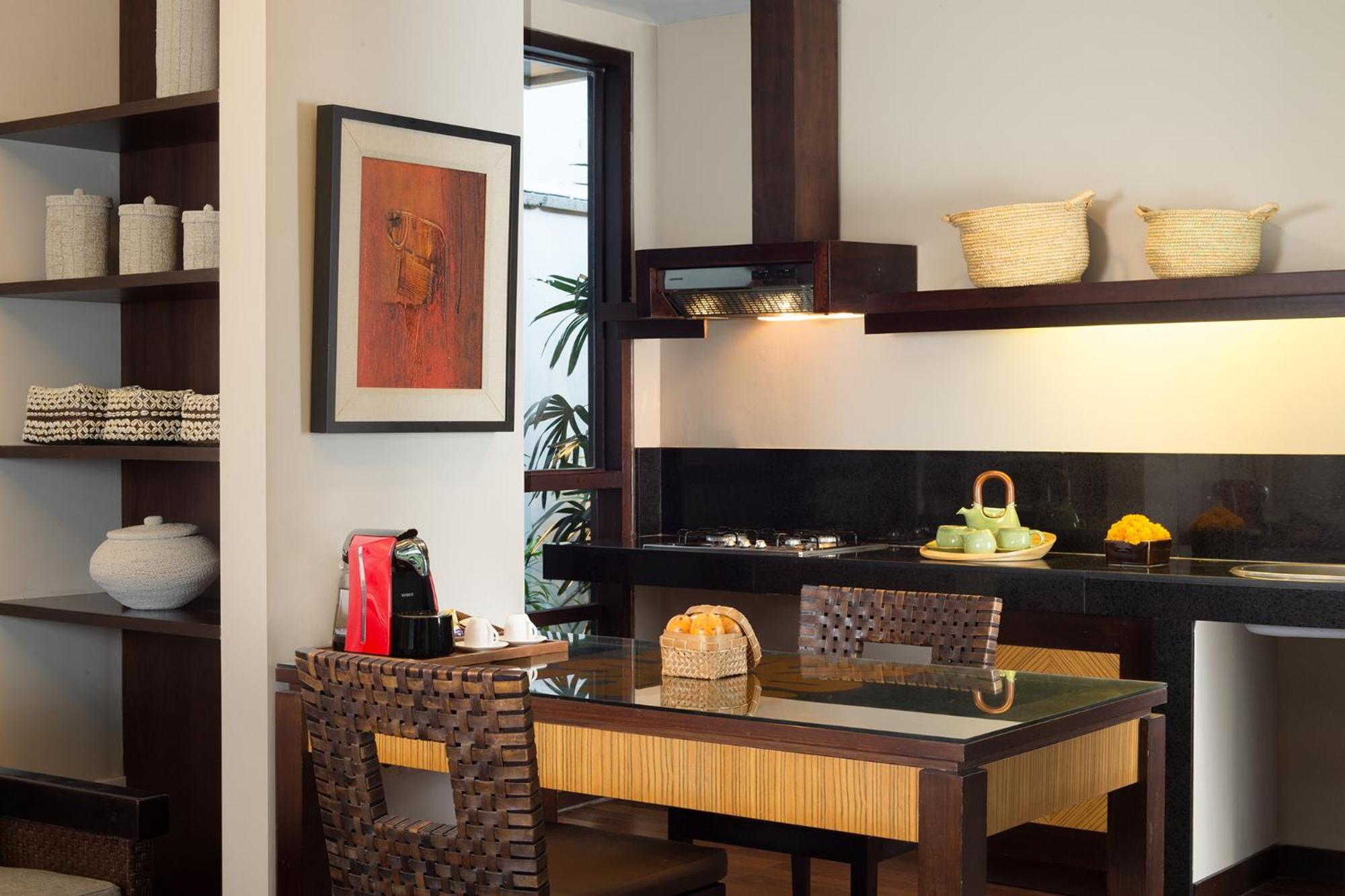 Deluxe One-Bedroom Villa with Private Pool - Photo 8