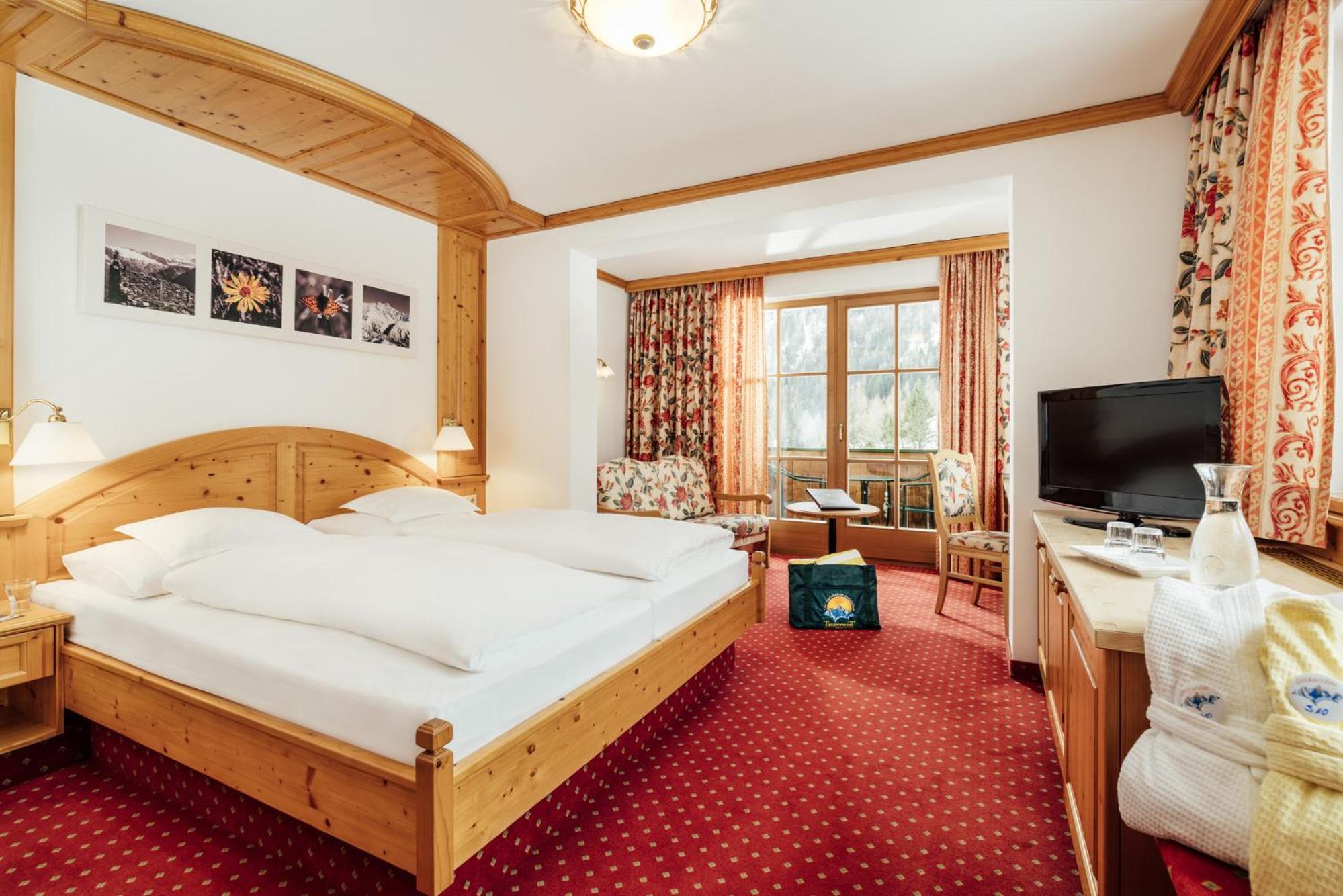 Double Room - Photo 9