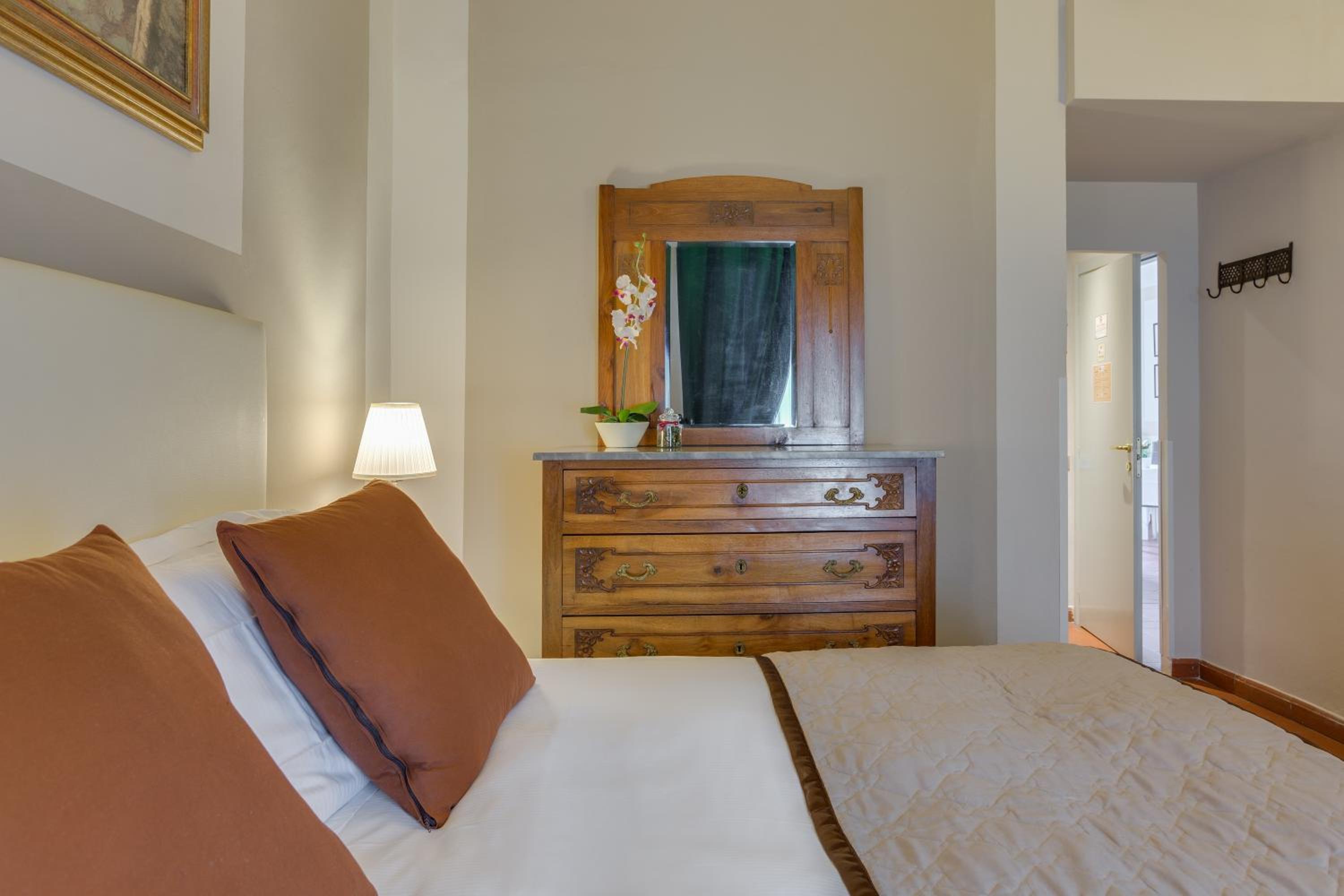 Standard Double or Twin Room photo 1