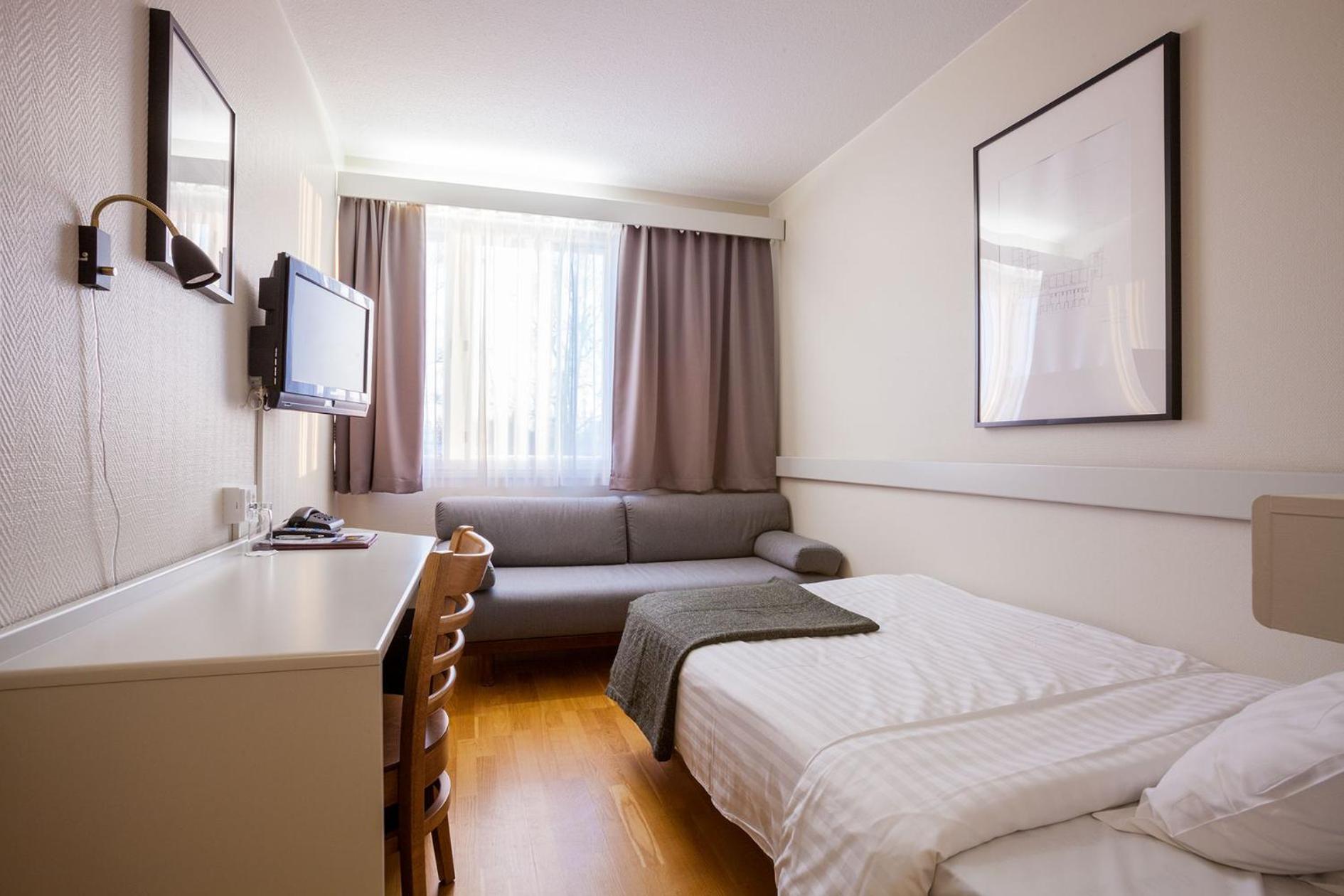 Single Room photo 3