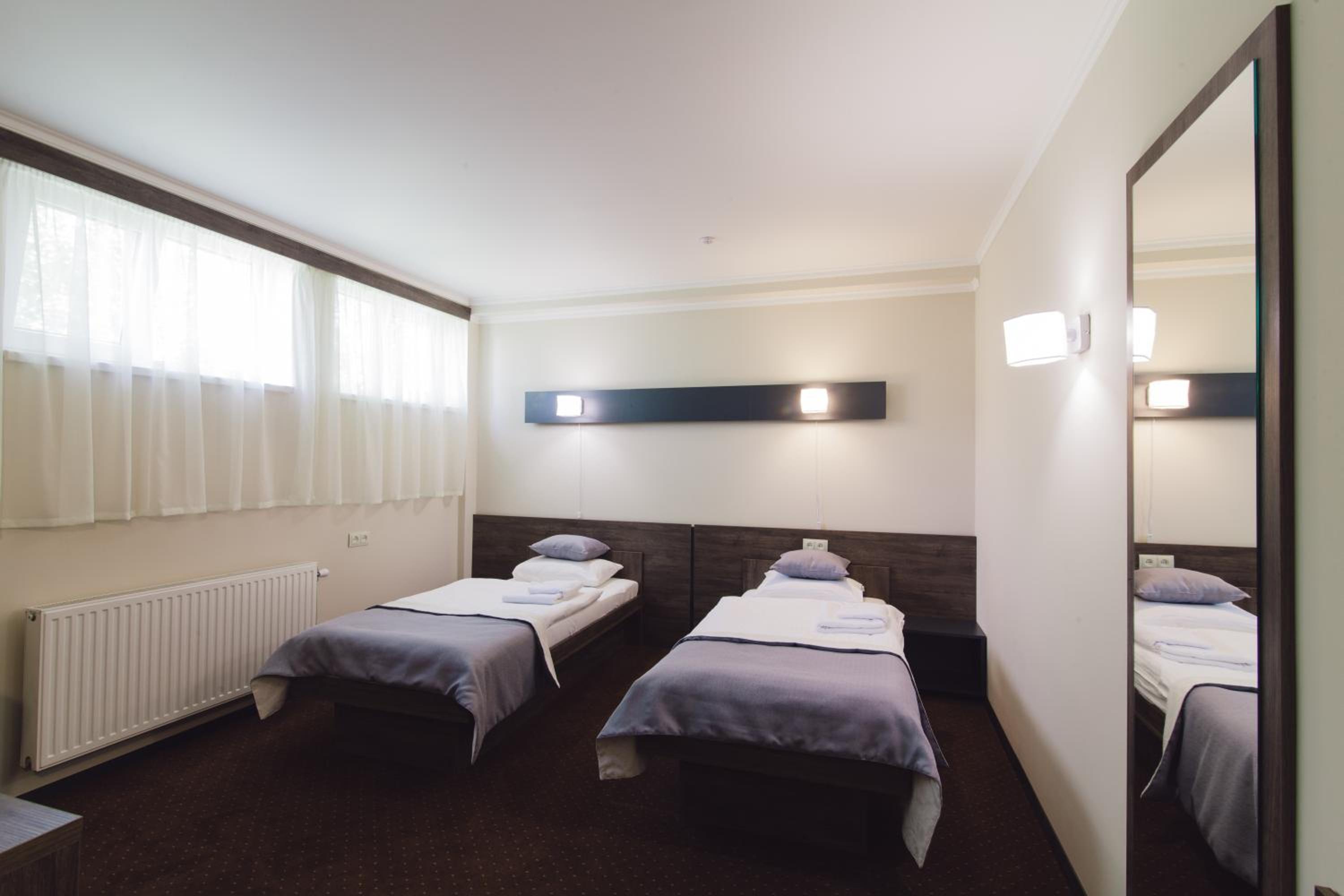 Standard Twin Room photo 2