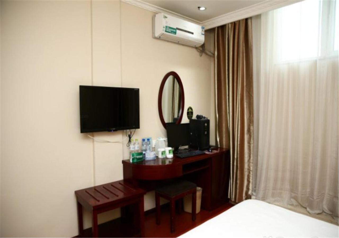 Mainland Chinese Citizens - Queen Room - Photo 1