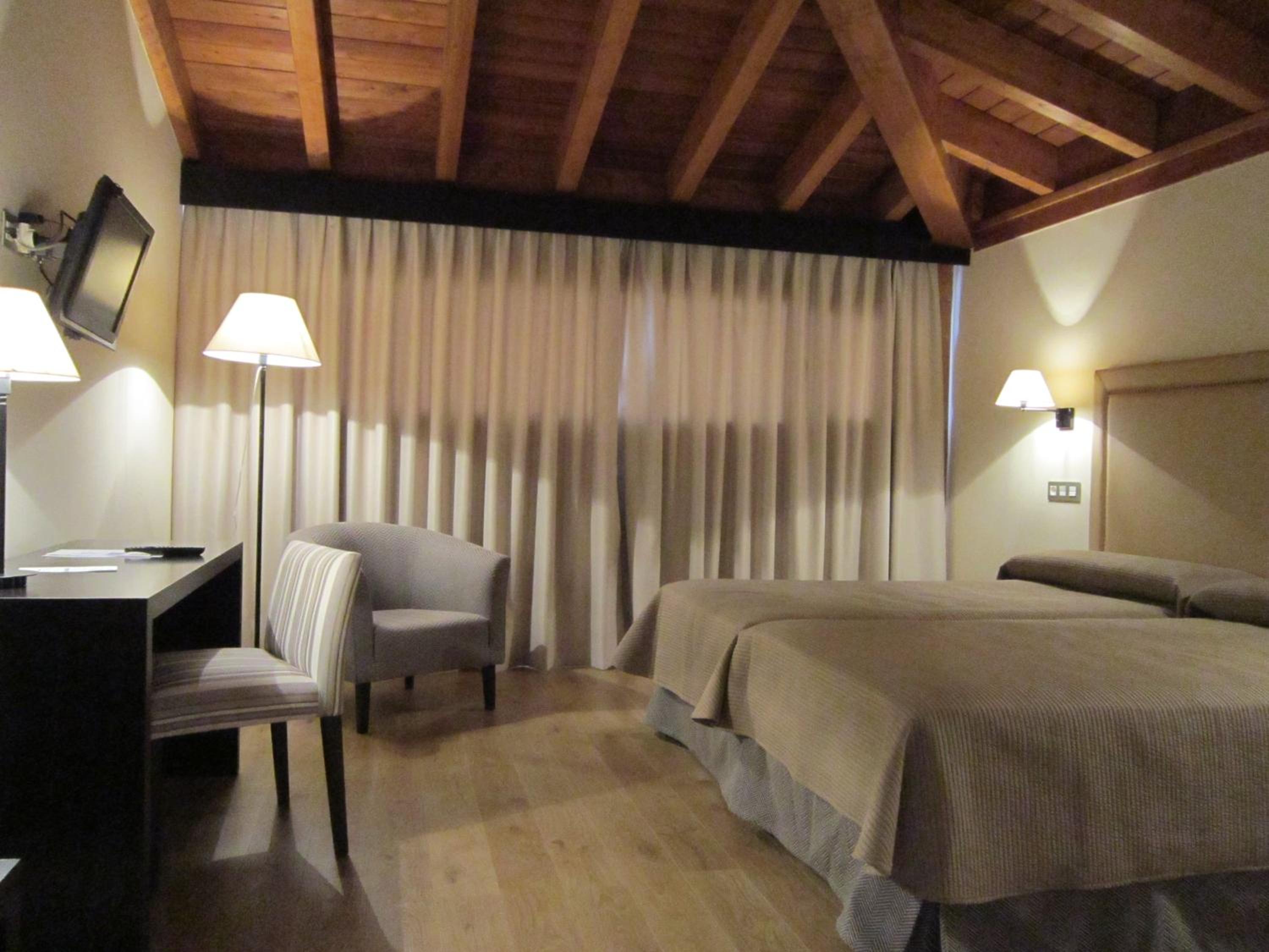 Superior Twin Room with Spa Access  photo 3