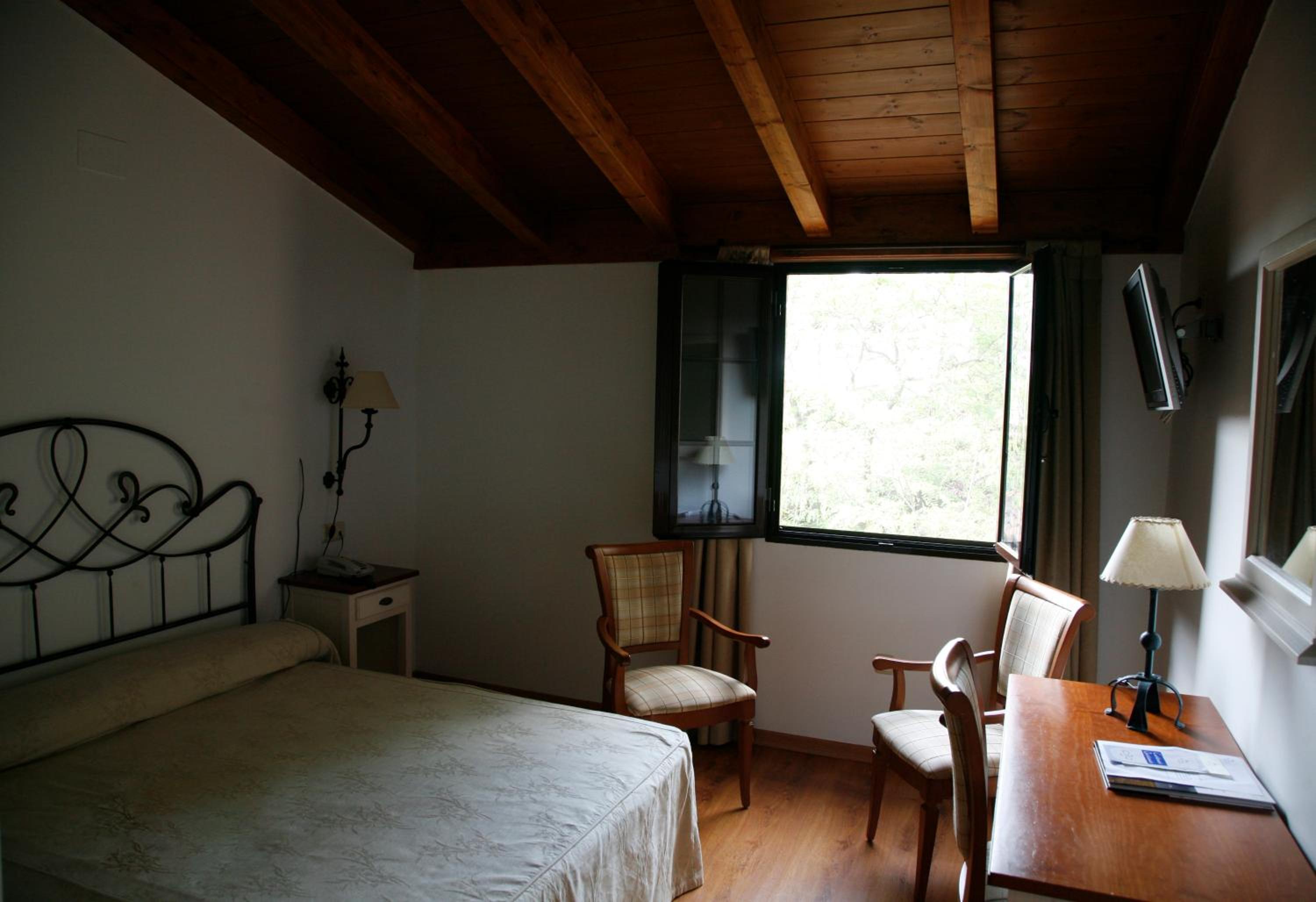 Standard Double Room with Spa Access  photo 3
