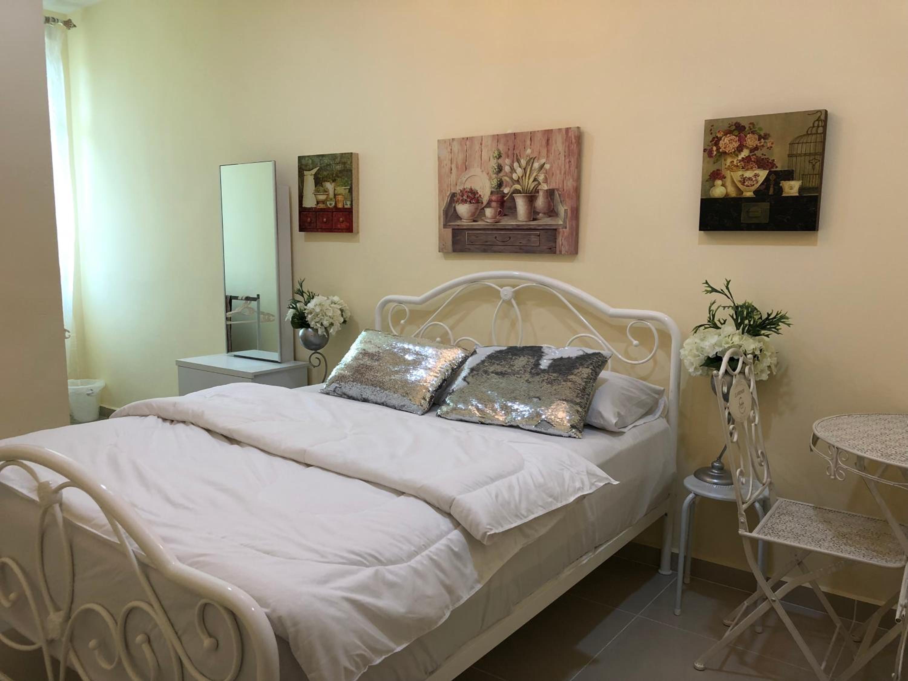 Queen Room - Photo 5