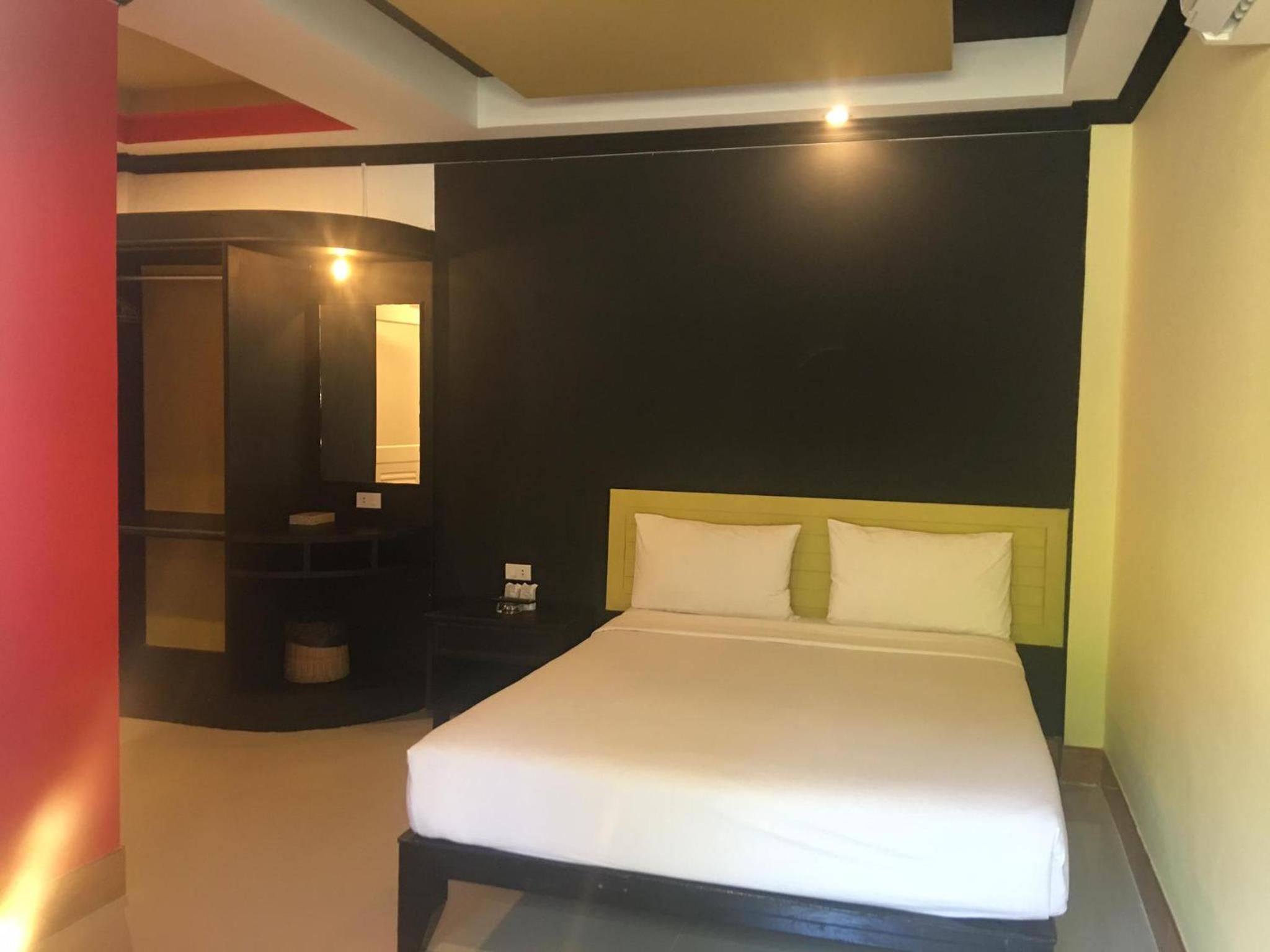 Standard Double Room with Fan photo 2