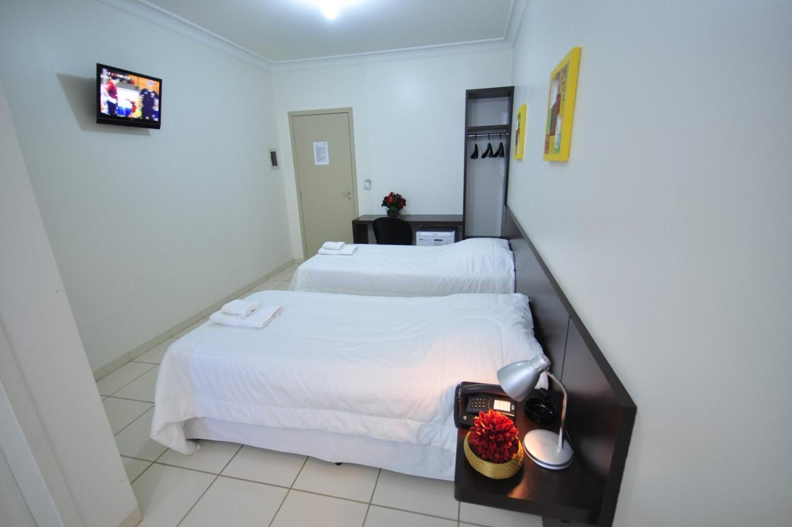 Deluxe Twin Room photo 3