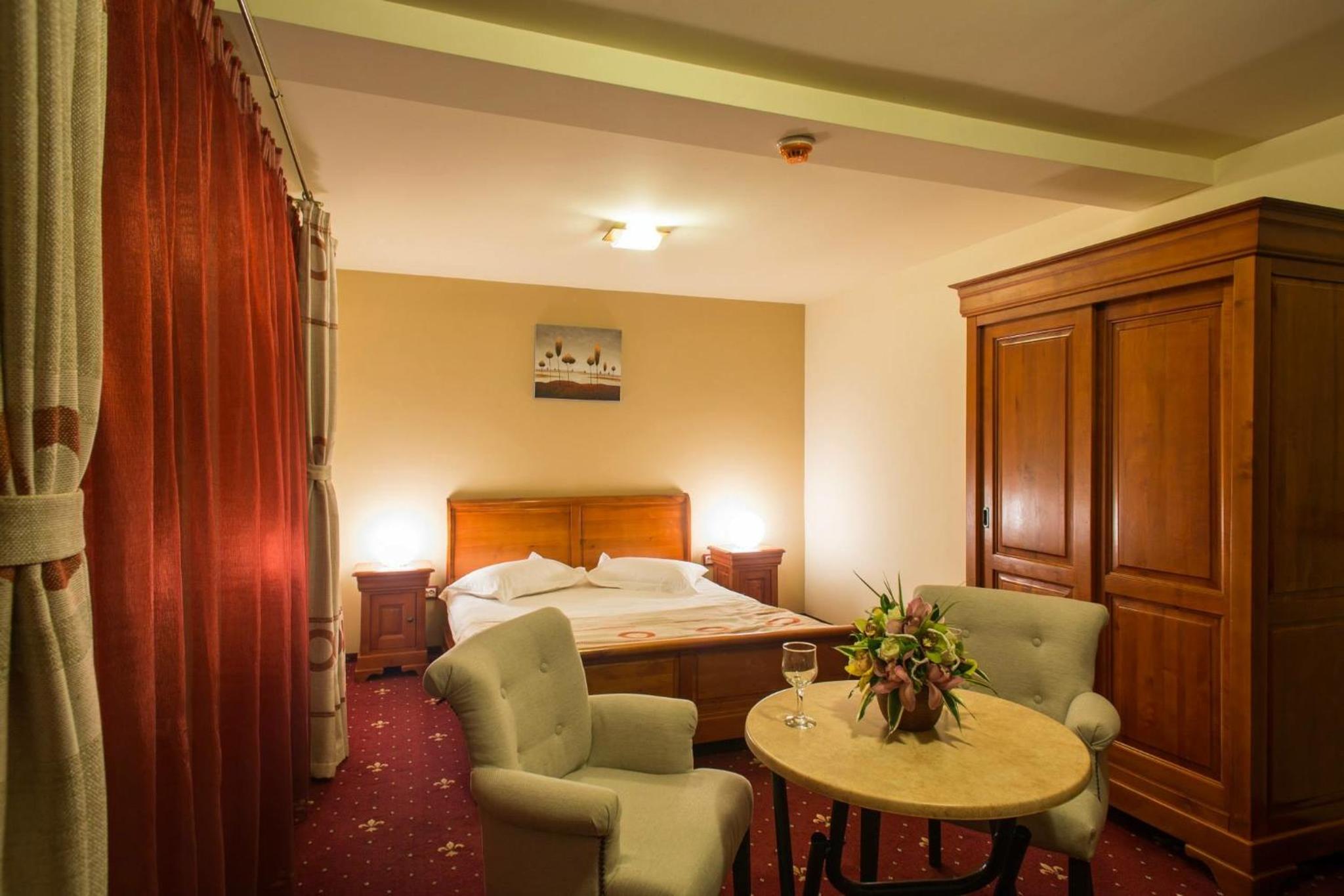 Double or Twin Room photo 1