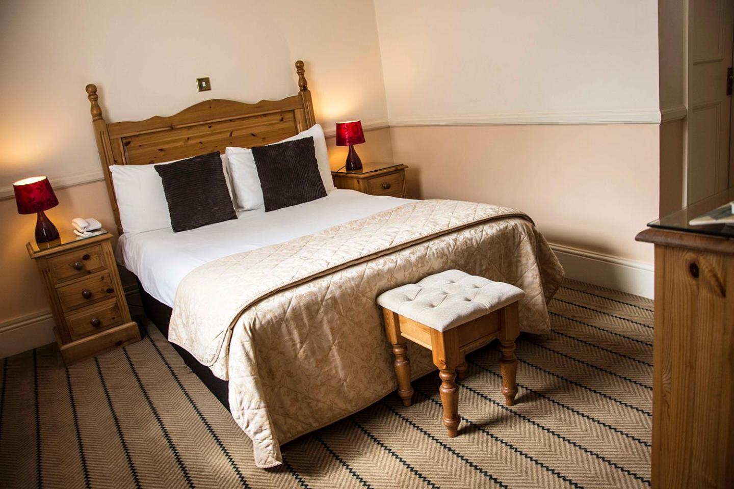 Double Room Ensuite - Photo 1