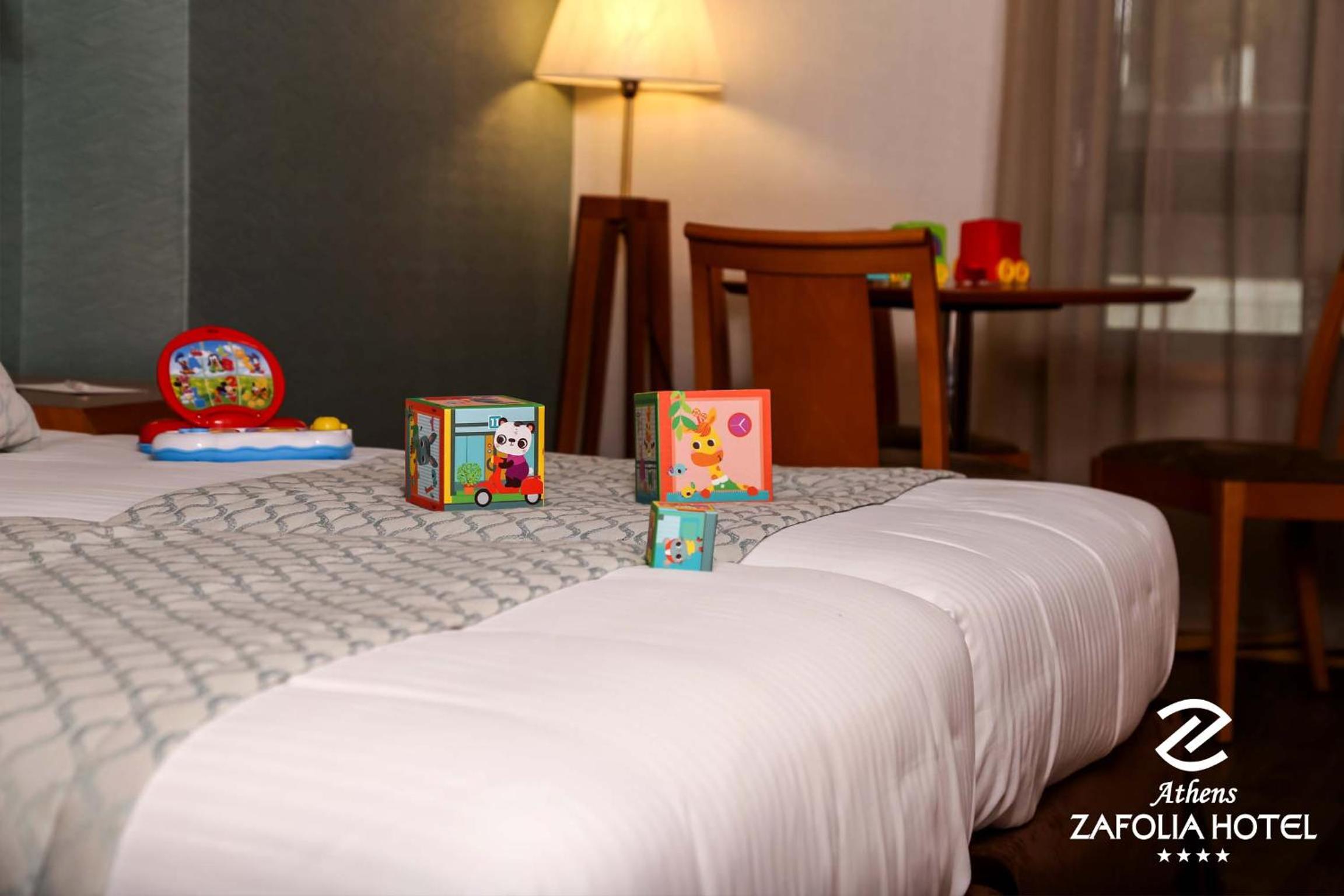 Family Room (2 Adults + 3 Children)
