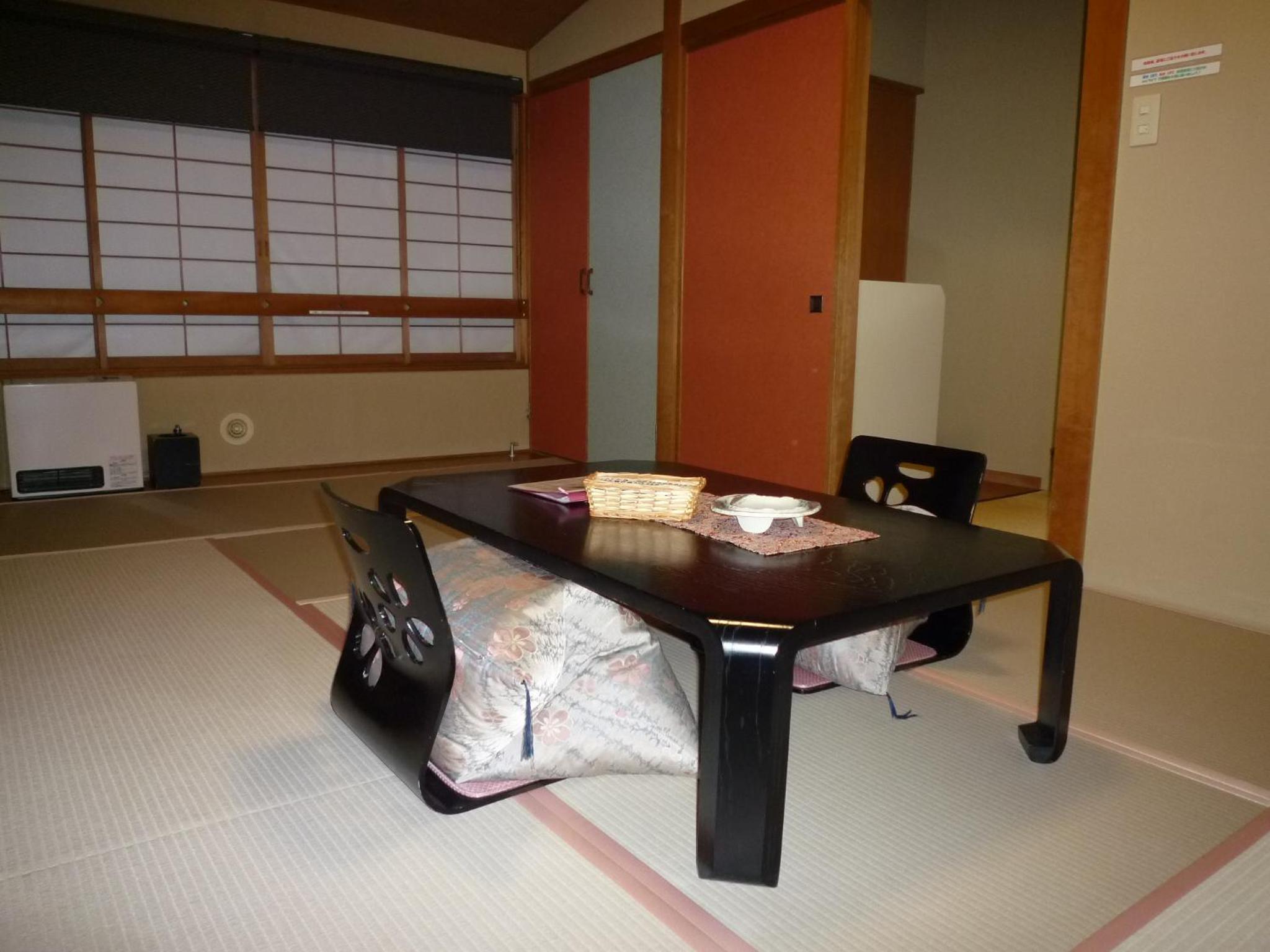 Japanese-Style Standard Room - Photo 5
