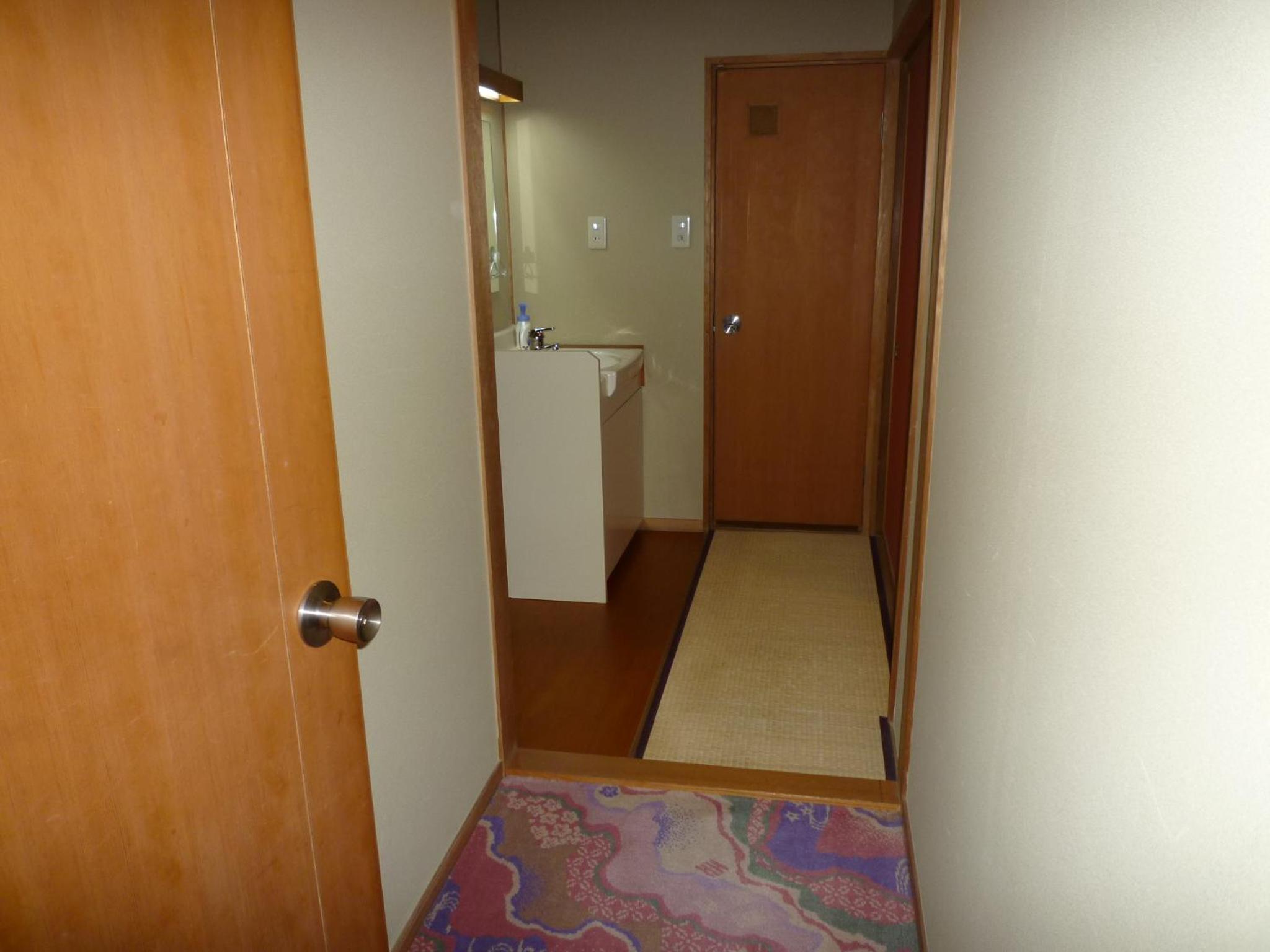Japanese-Style Standard Room - Photo 6
