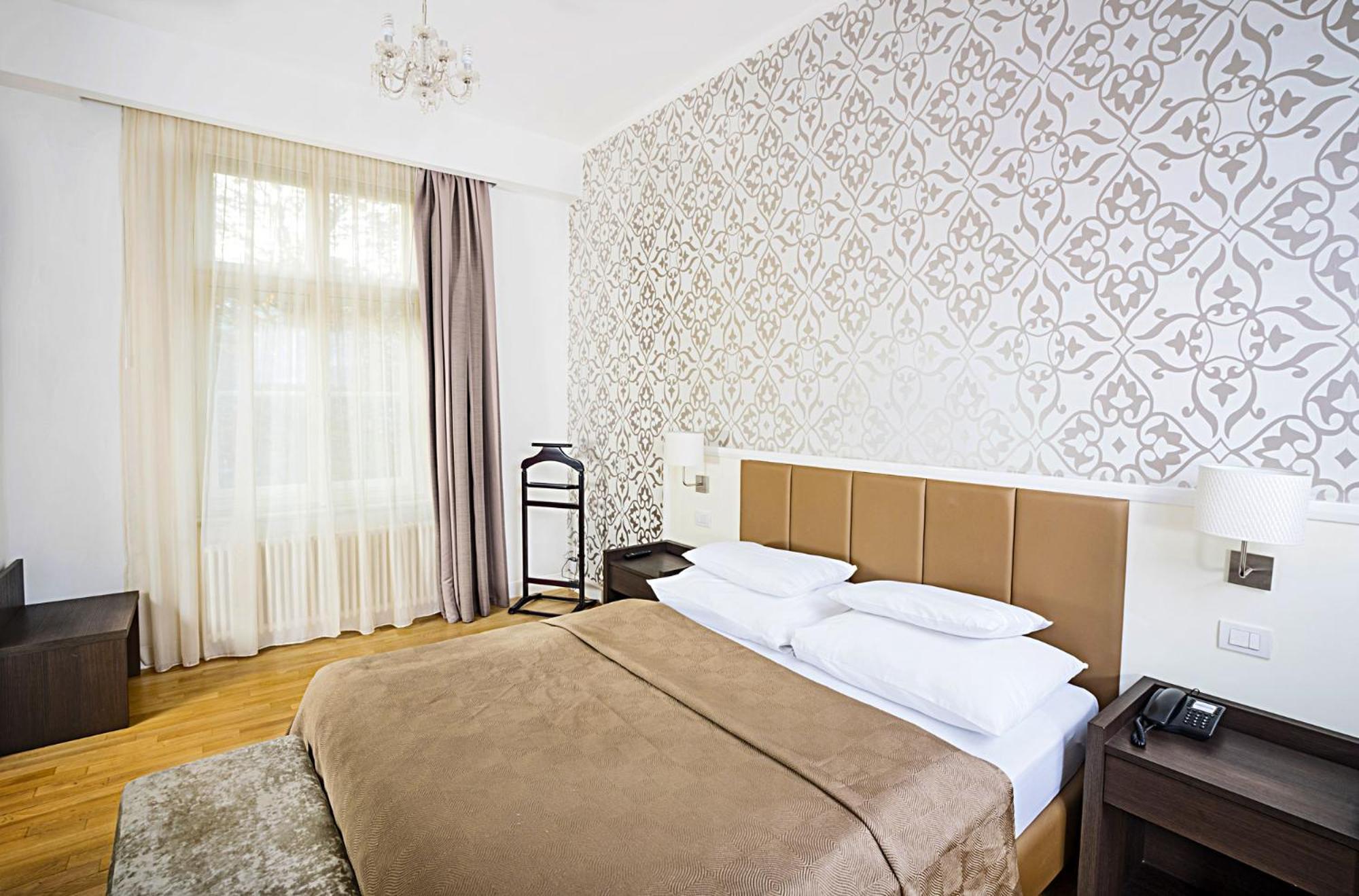 Available room