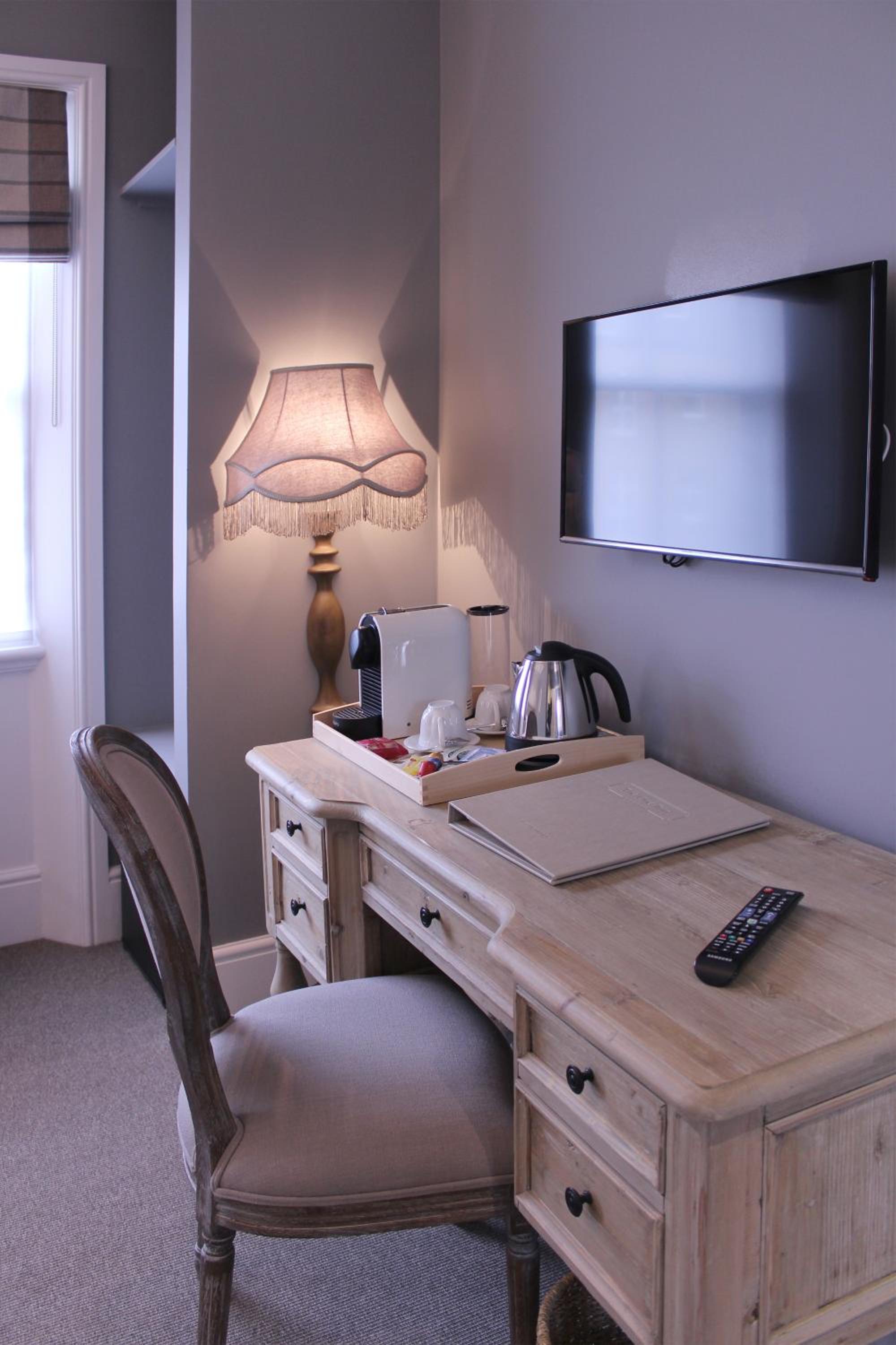 Deluxe Double or Twin Room photo 2