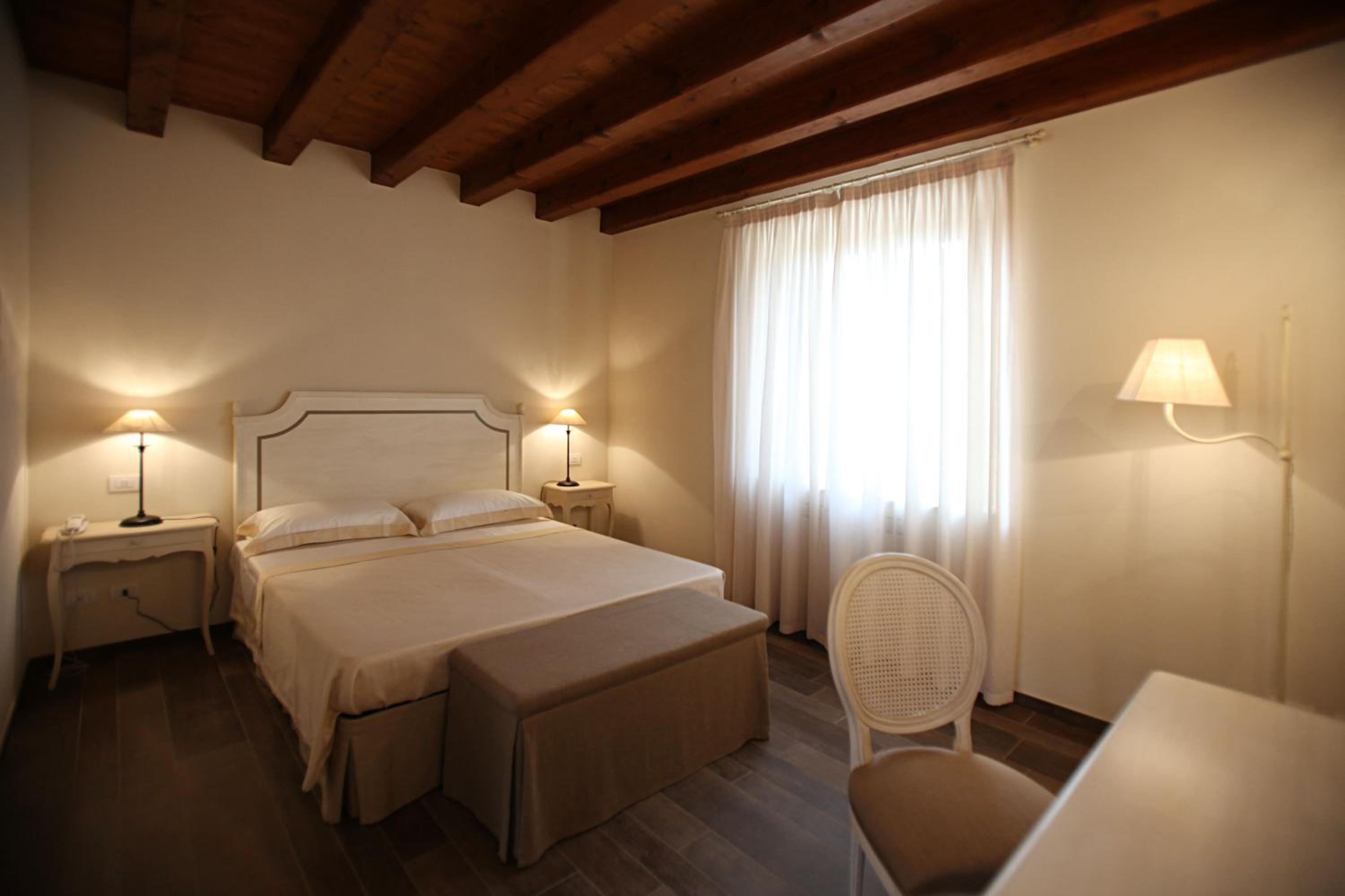 Deluxe Room photo 1