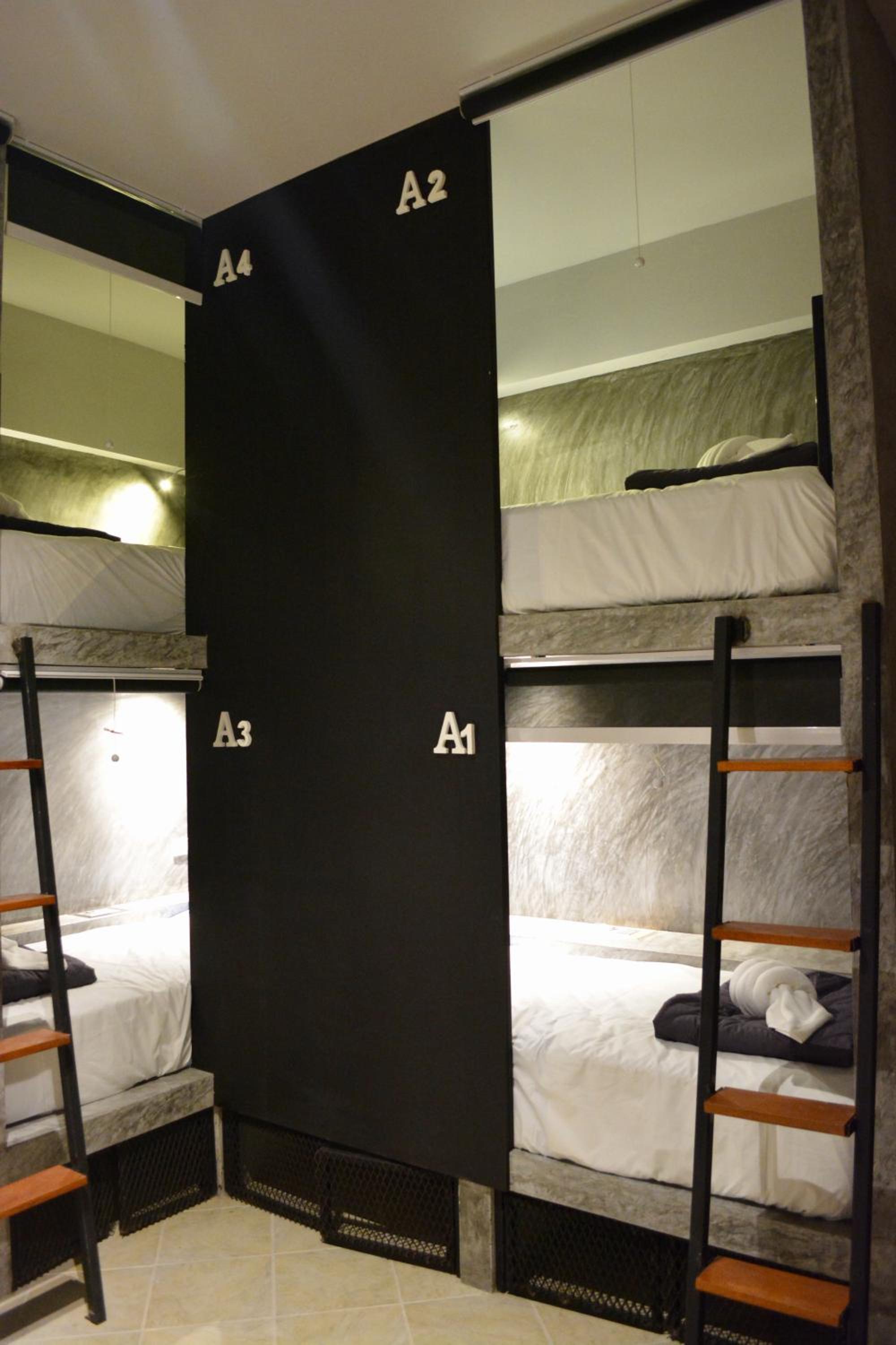 Bed in 10-Bed Mixed Dormitory Room