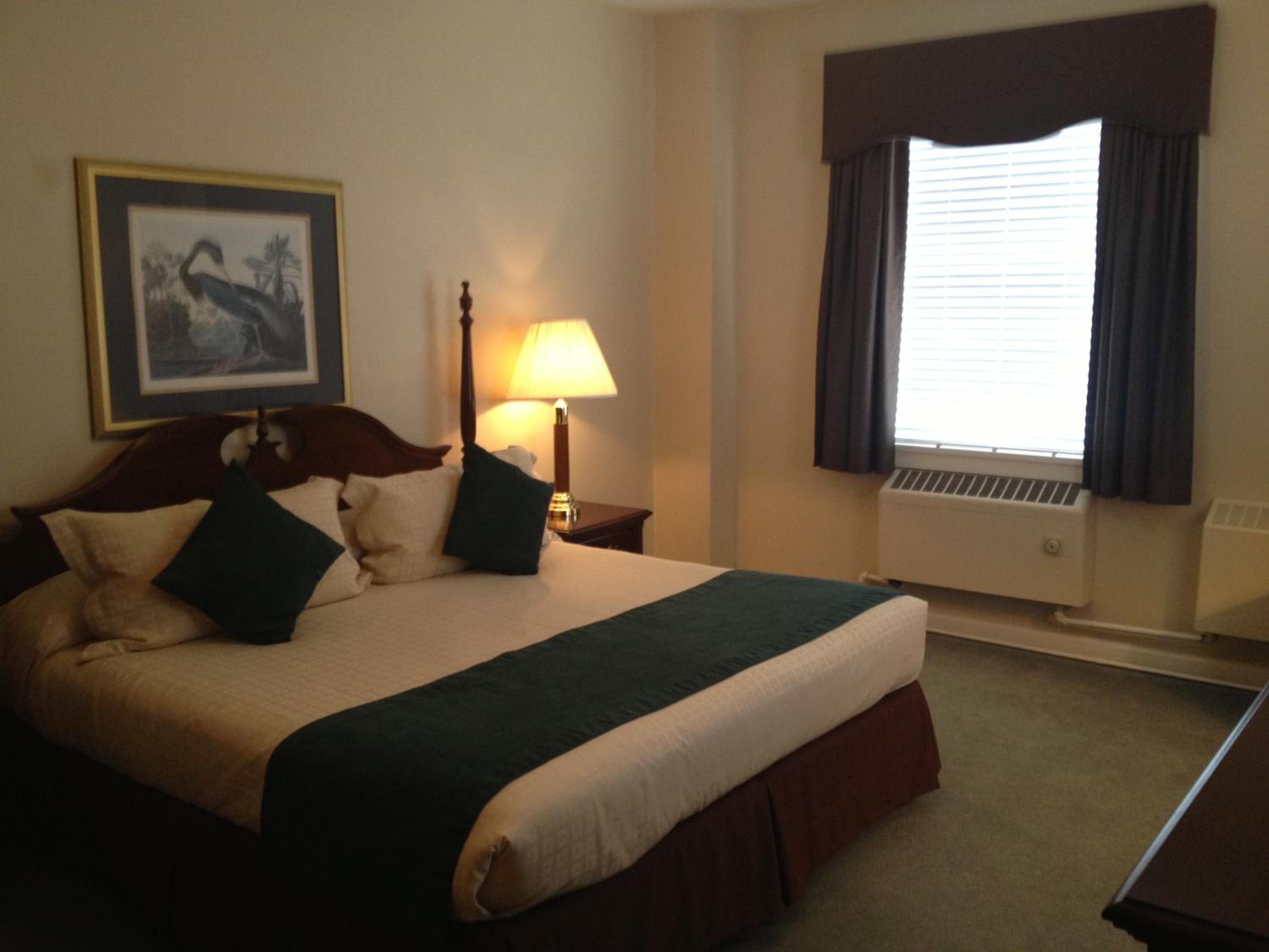 King Room - Non-Smoking photo 1