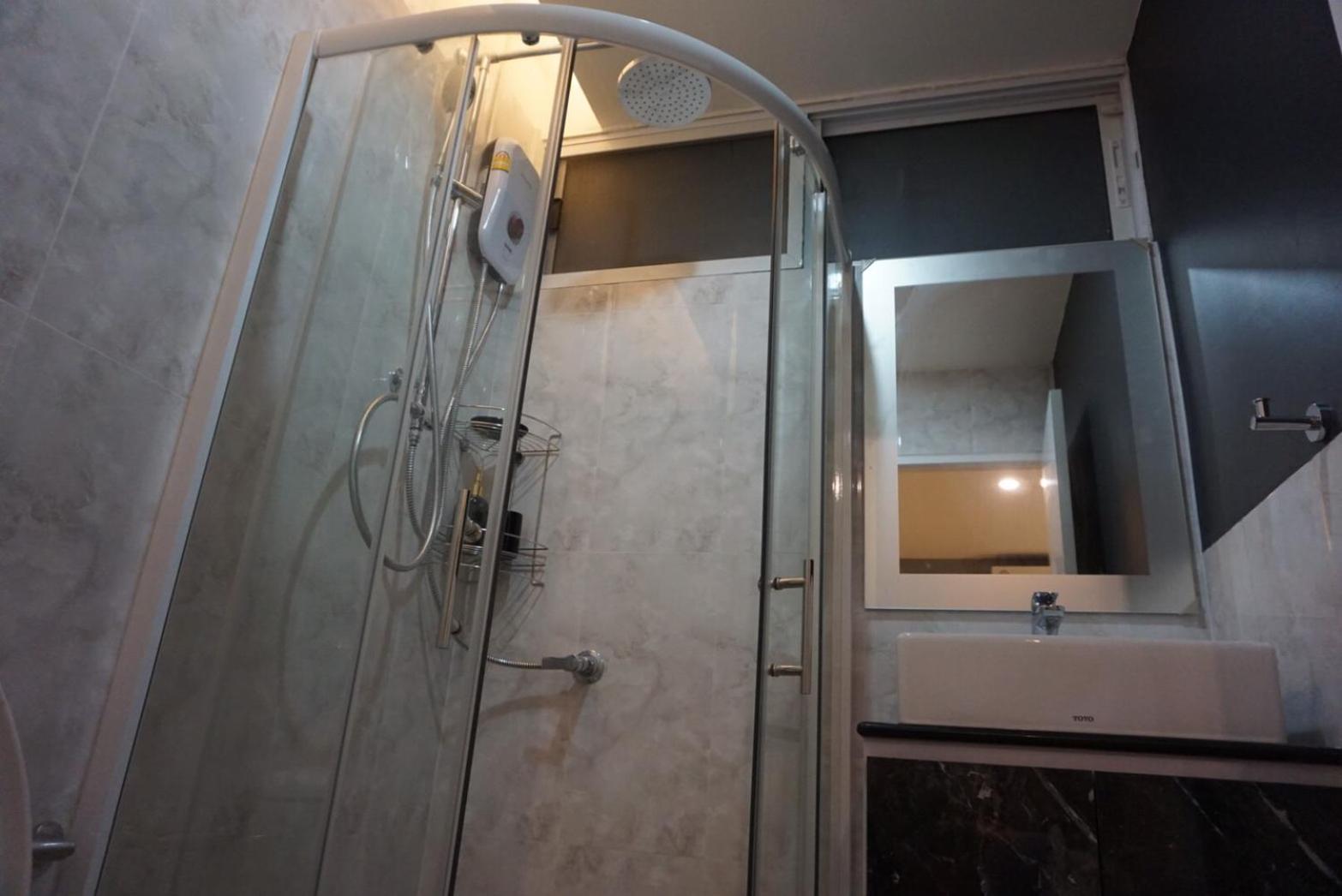 Twin Room with Terrace - Photo 4