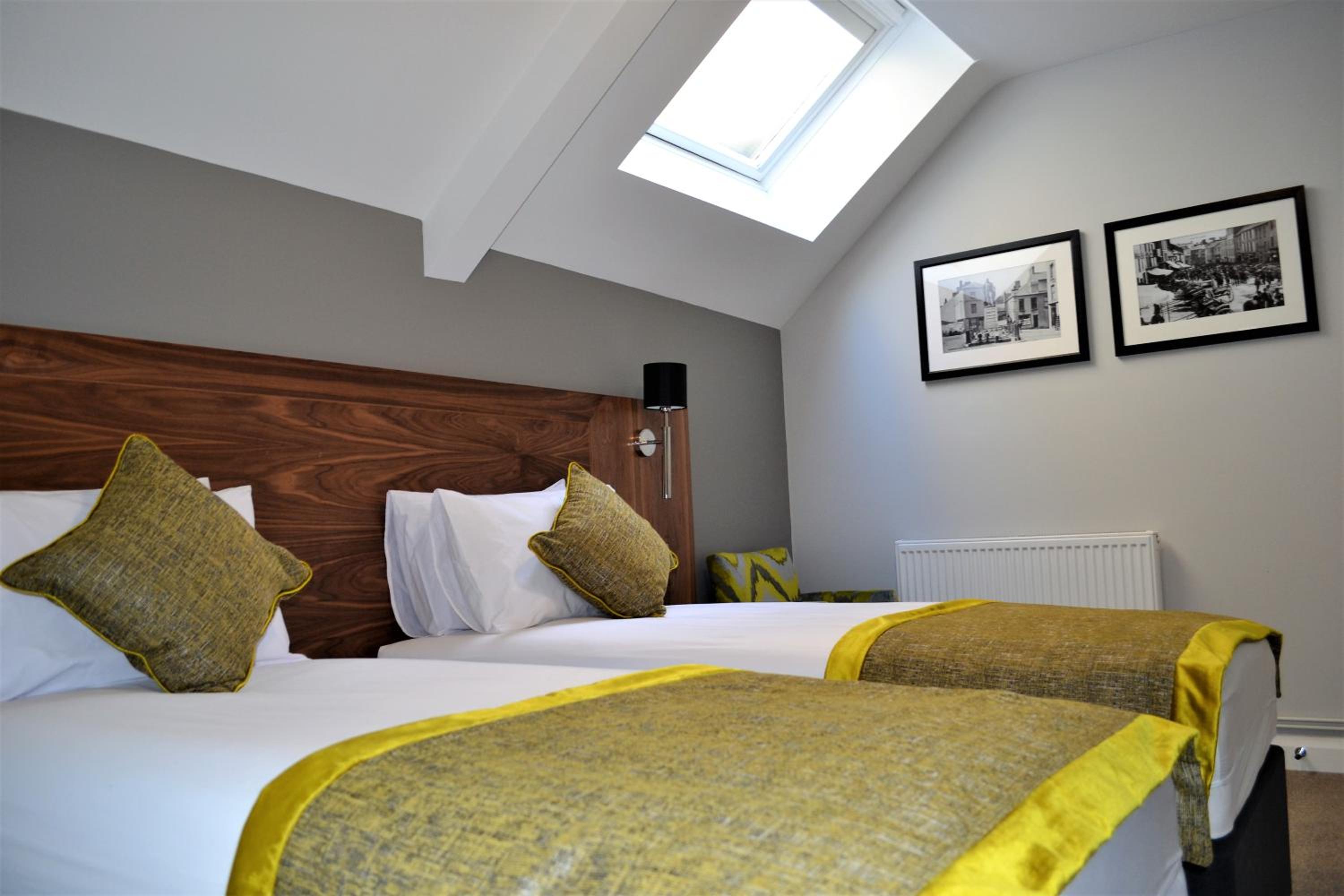 Deluxe Double or Twin Room - Photo 3