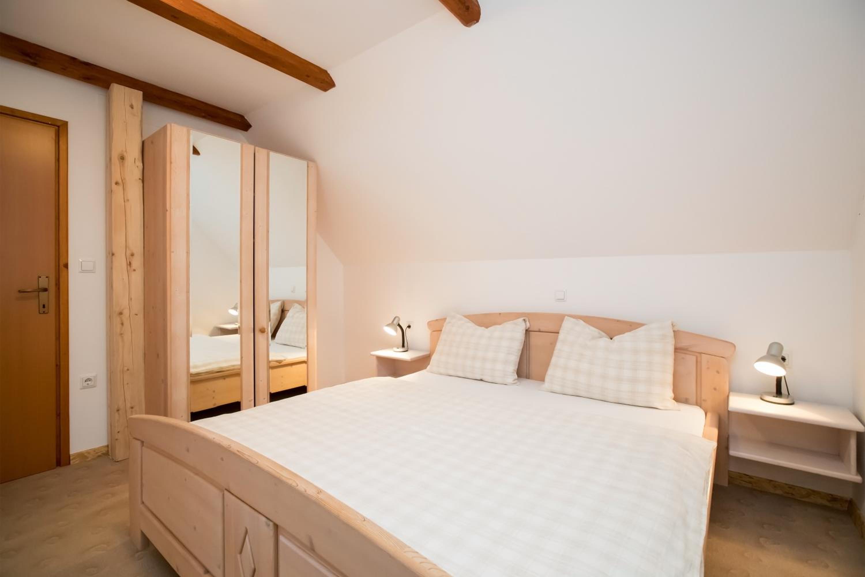 Three-Bedroom Apartment with Terrace photo 1
