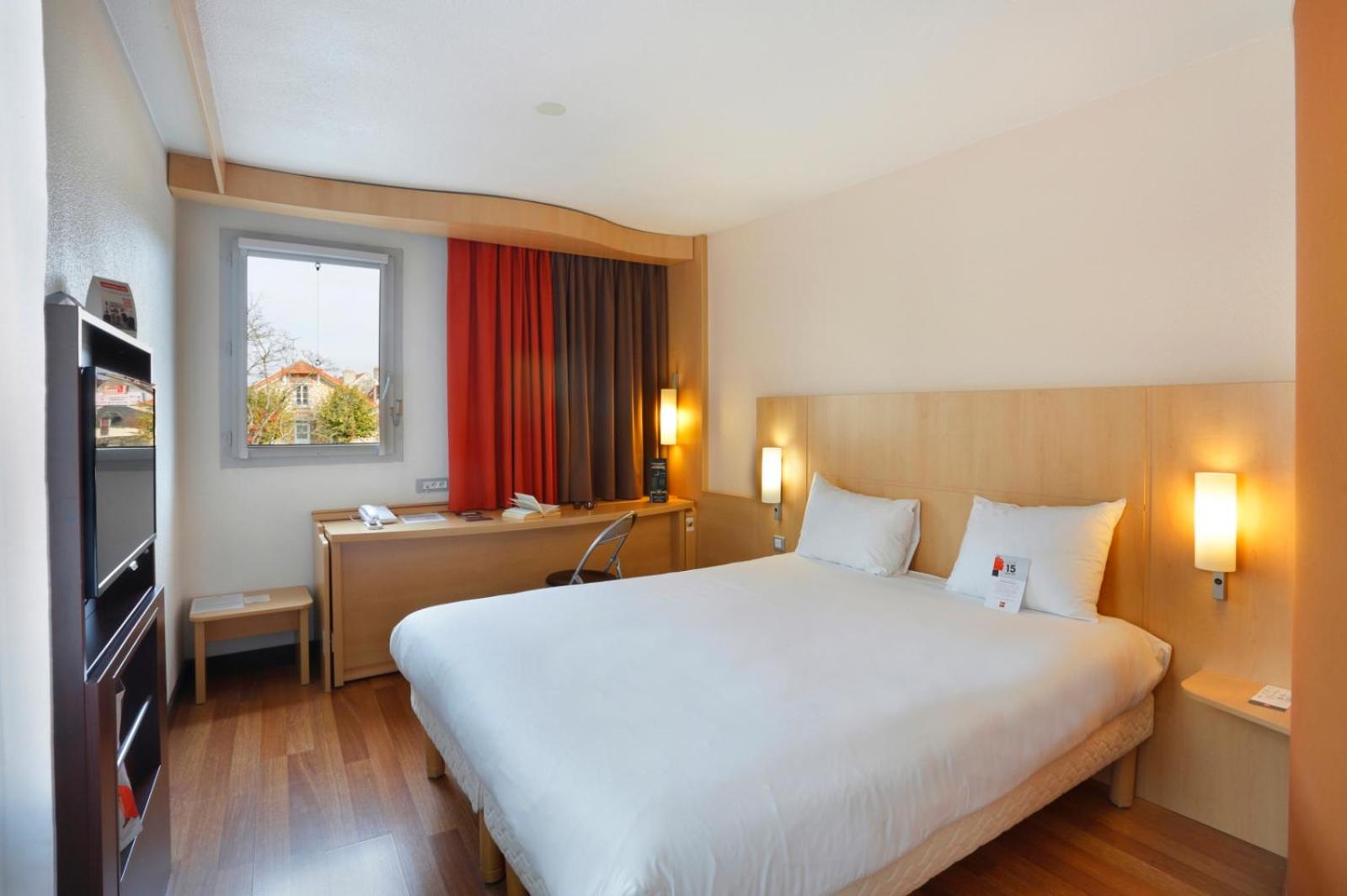 Standard Double Room - Photo 3